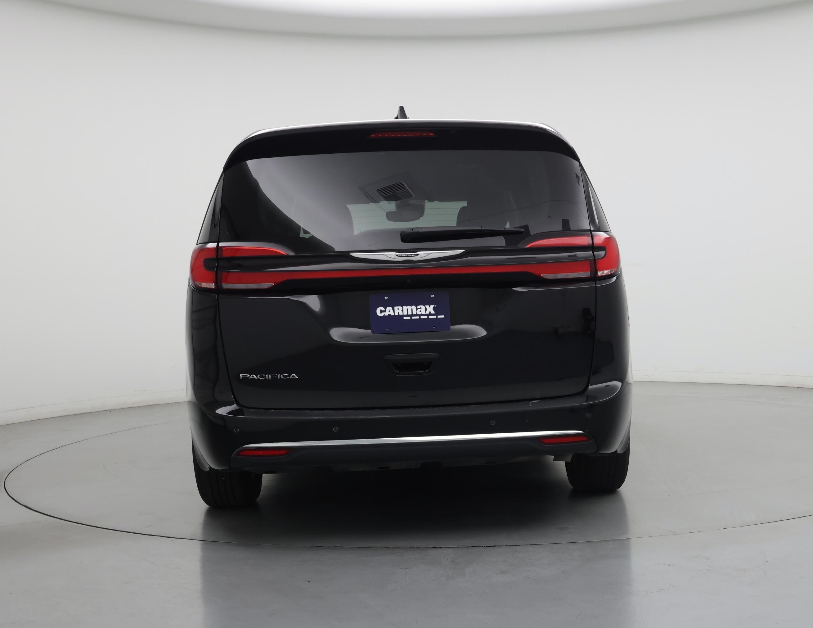 Thumbnail: 2024 Chrysler Pacifica - 6