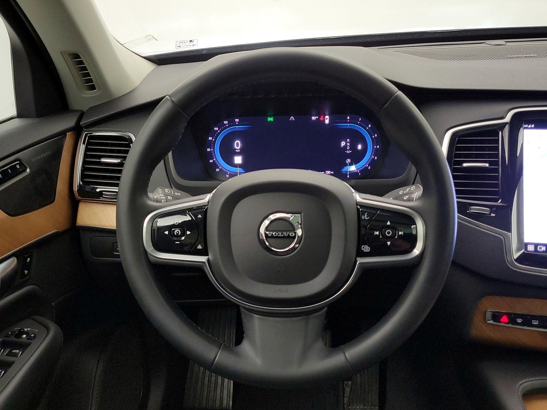 Thumbnail: 2023 Volvo XC90 - 10