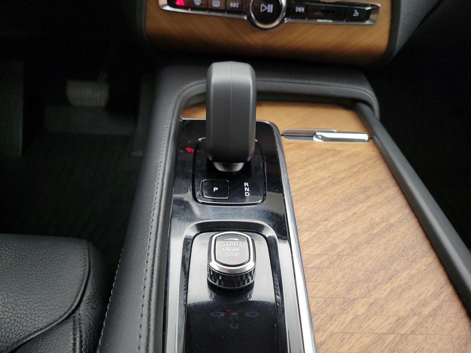 Thumbnail: 2023 Volvo XC90 - 18