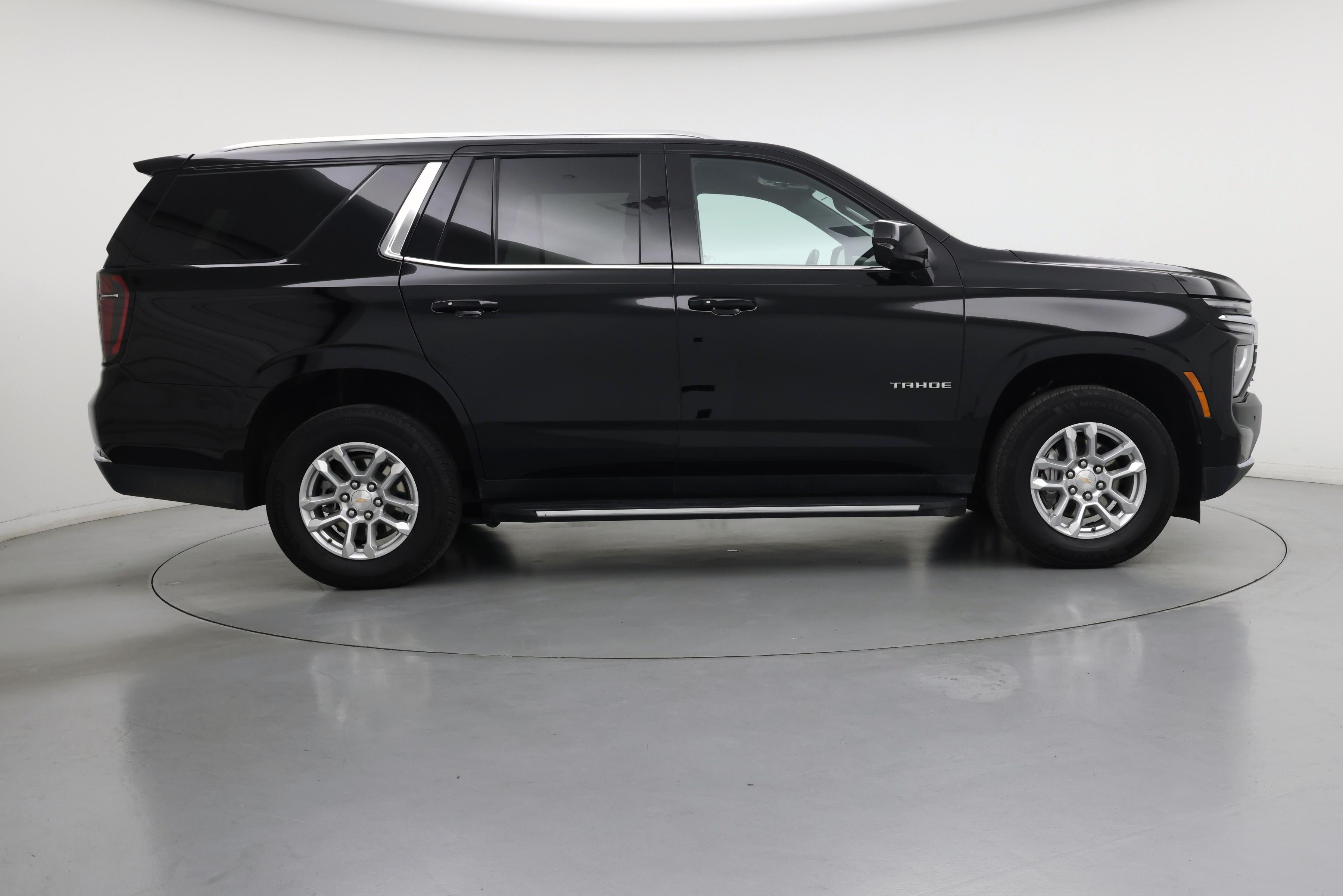 Thumbnail: 2025 Chevrolet Tahoe - 7