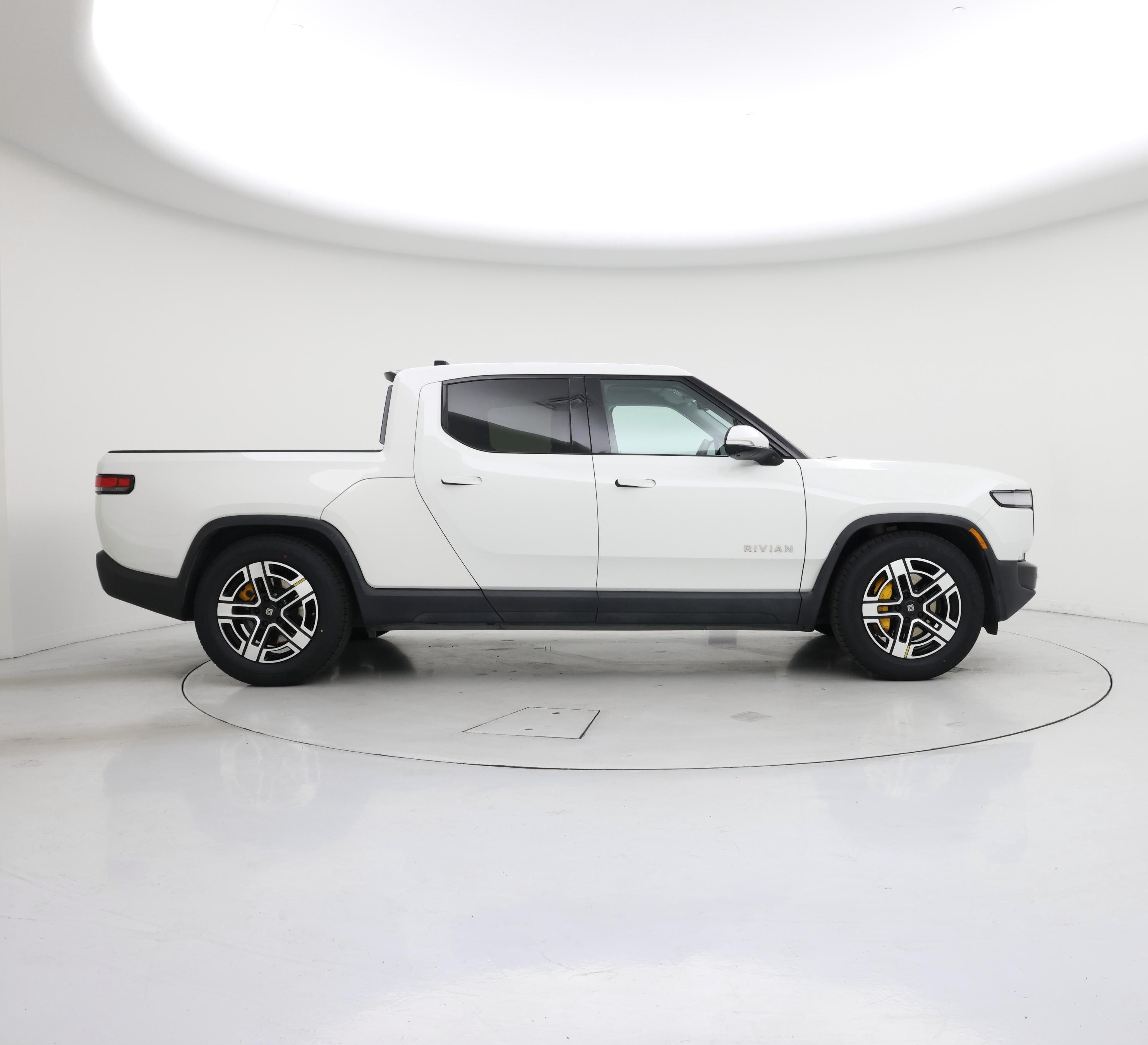 Thumbnail: 2023 Rivian R1T - 7