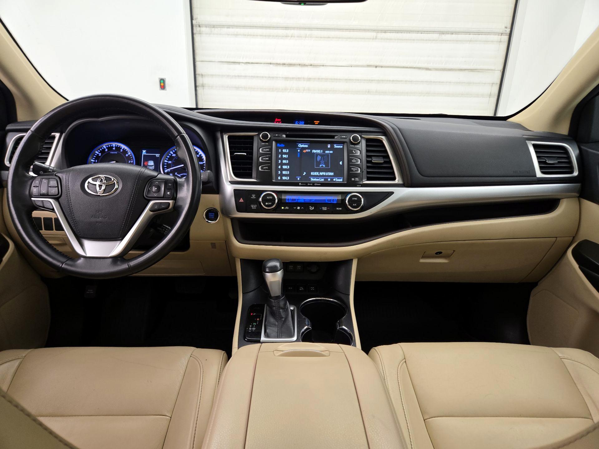 Thumbnail: 2018 Toyota Highlander - 9