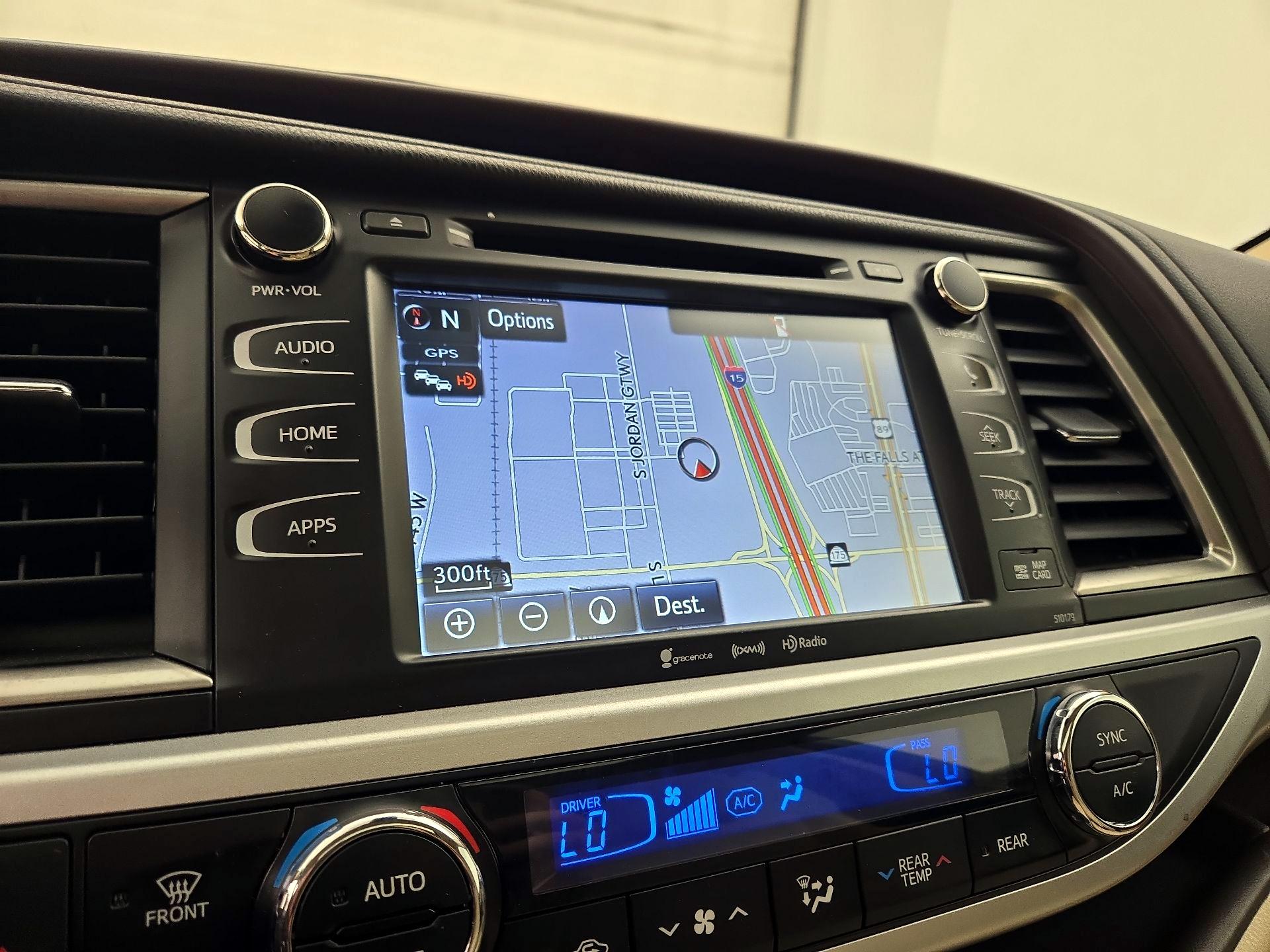 Thumbnail: 2018 Toyota Highlander - 14