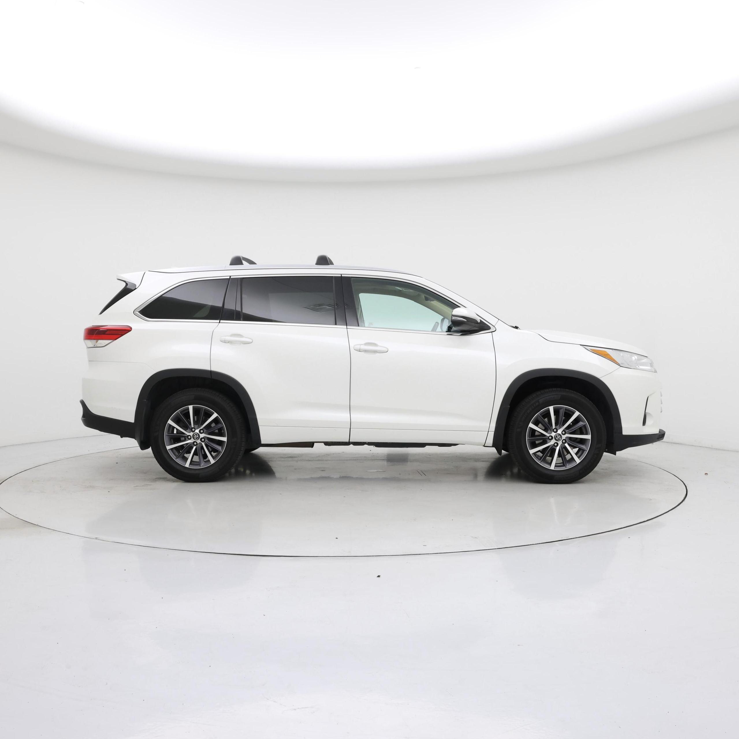 Thumbnail: 2018 Toyota Highlander - 7