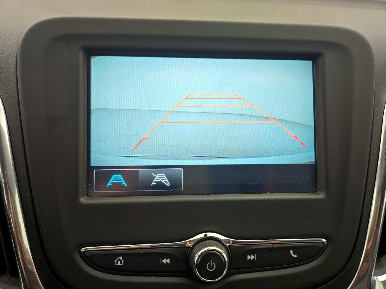 2018 Chevrolet Equinox LS - Photo 15