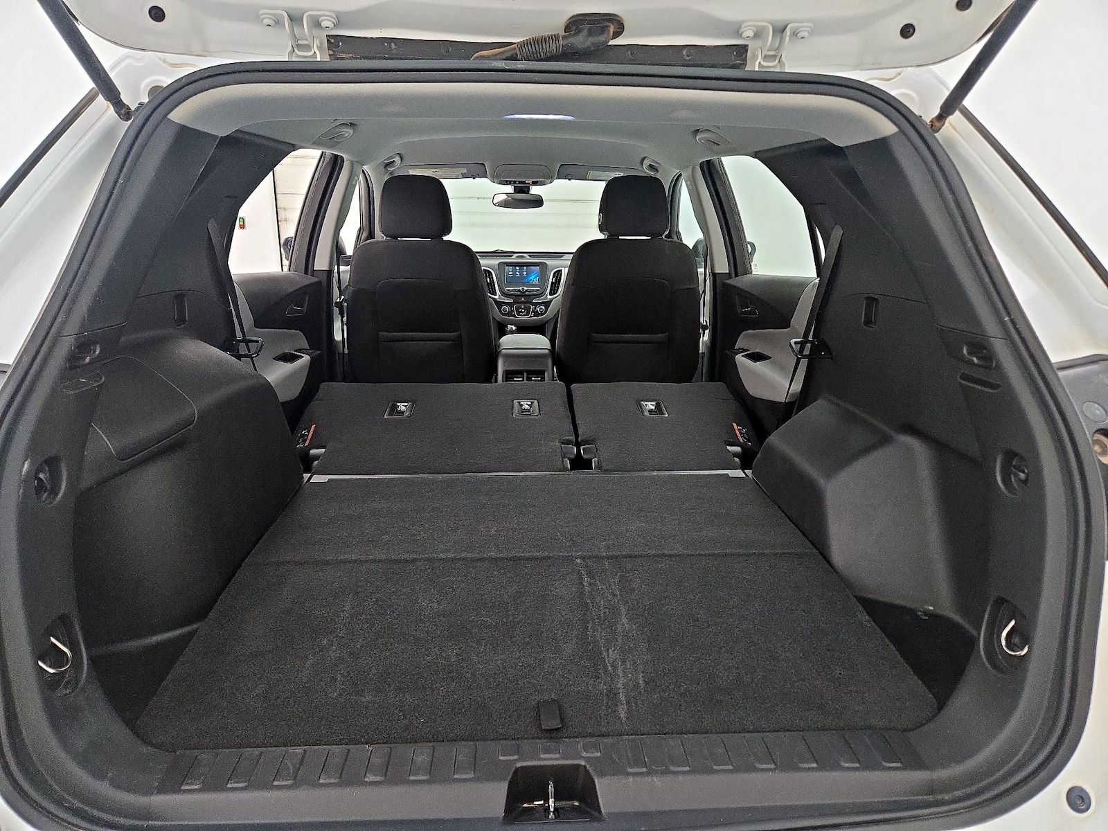 2018 Chevrolet Equinox LS - Photo 22