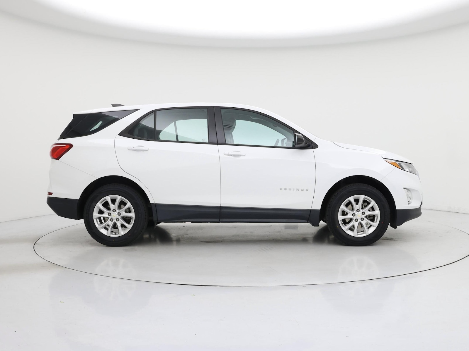 2018 Chevrolet Equinox LS - Photo 8