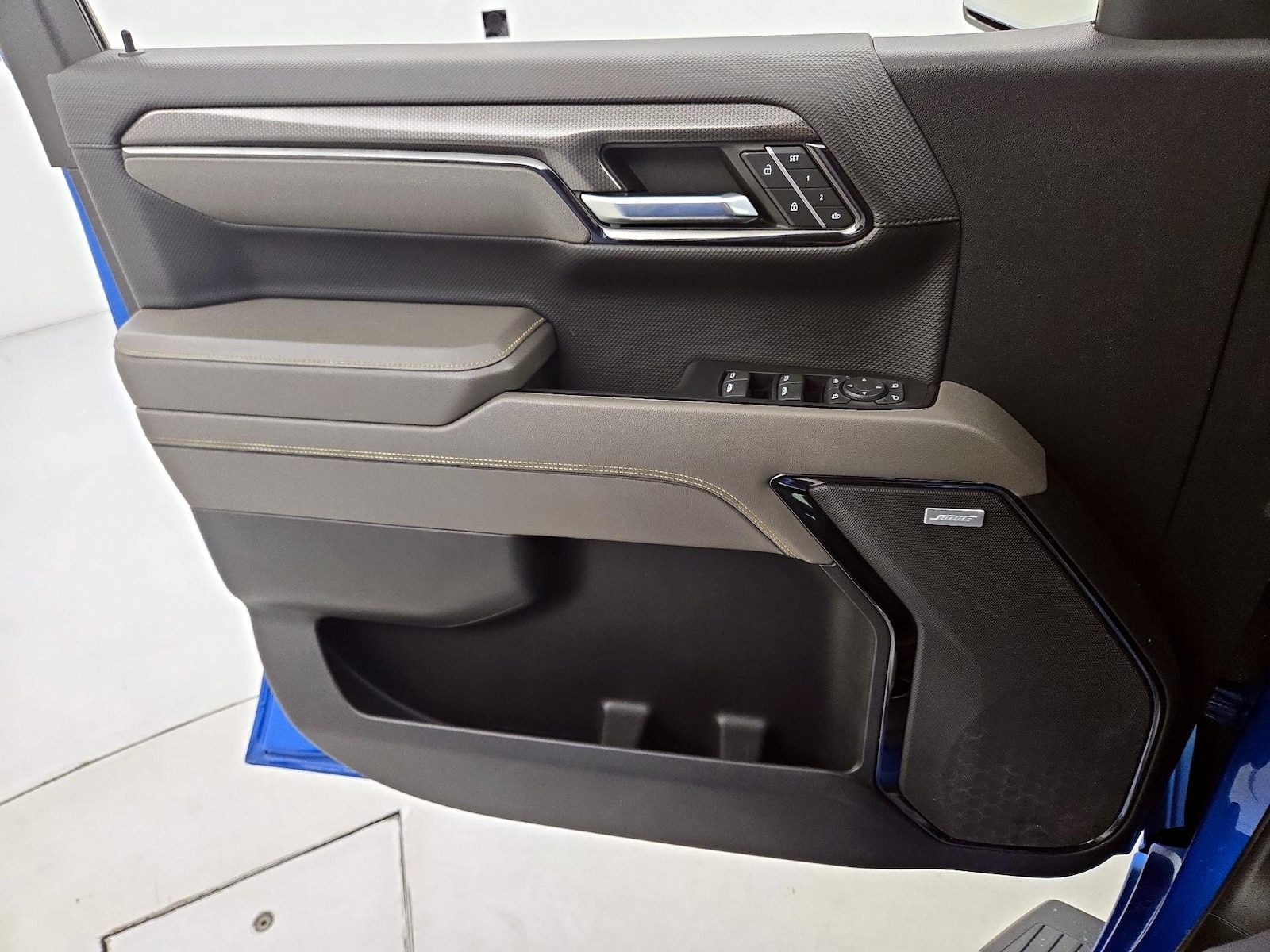 2023 Chevrolet Silverado 1500 ZR2 - Photo 13