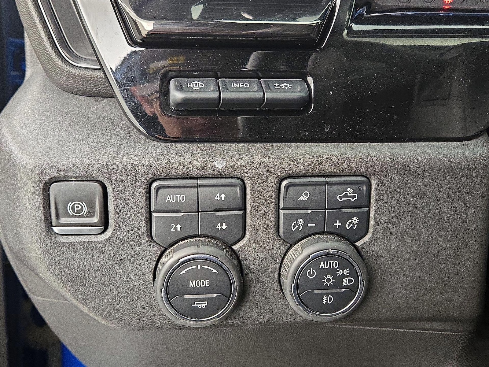 2023 Chevrolet Silverado 1500 ZR2 - Photo 14