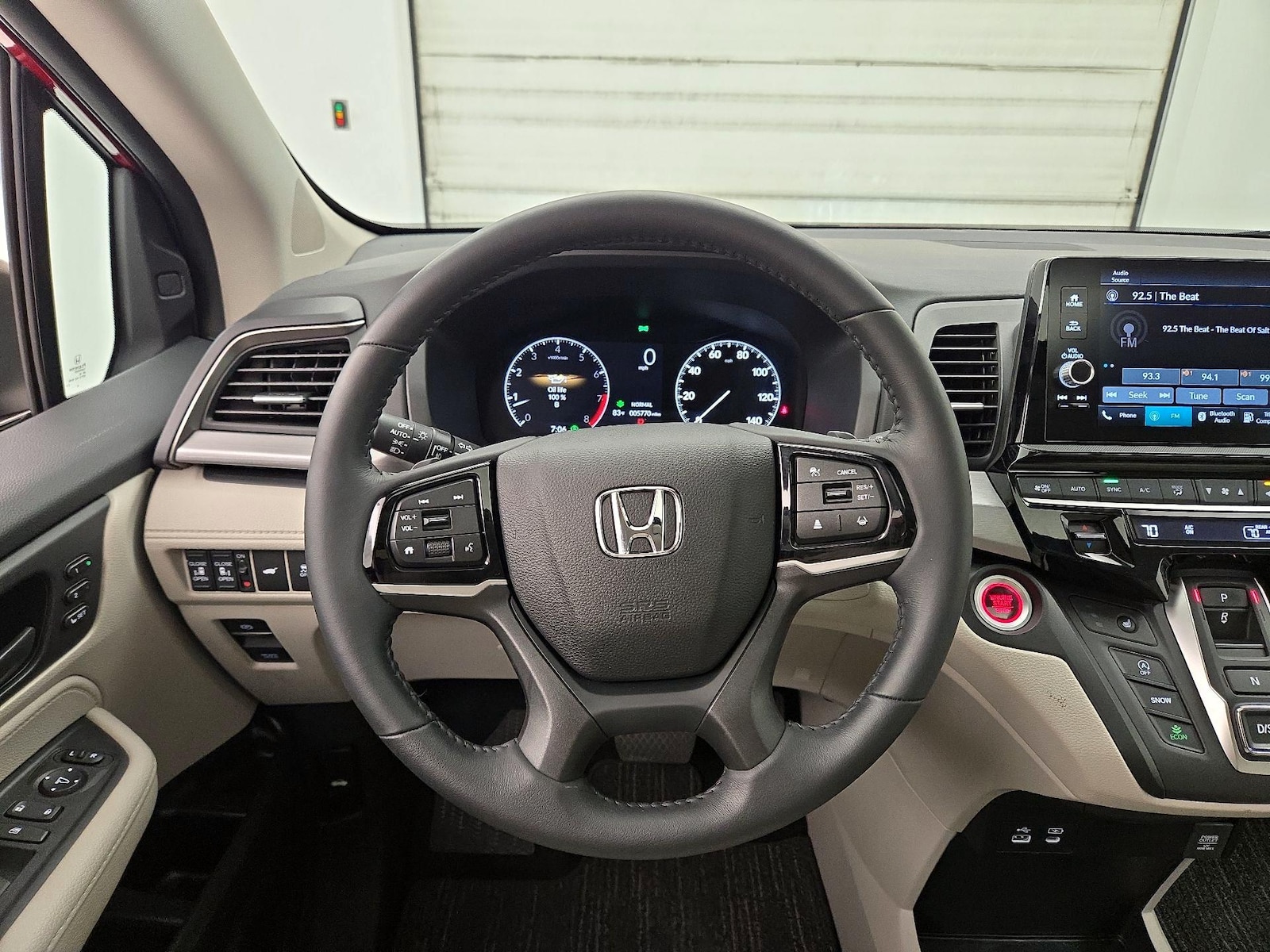 2025 Honda Odyssey EX-L - Photo 11