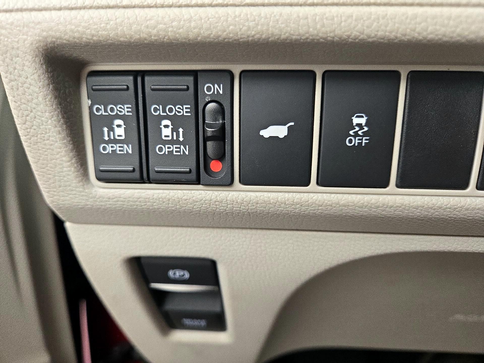 Thumbnail: 2025 Honda Odyssey - 13