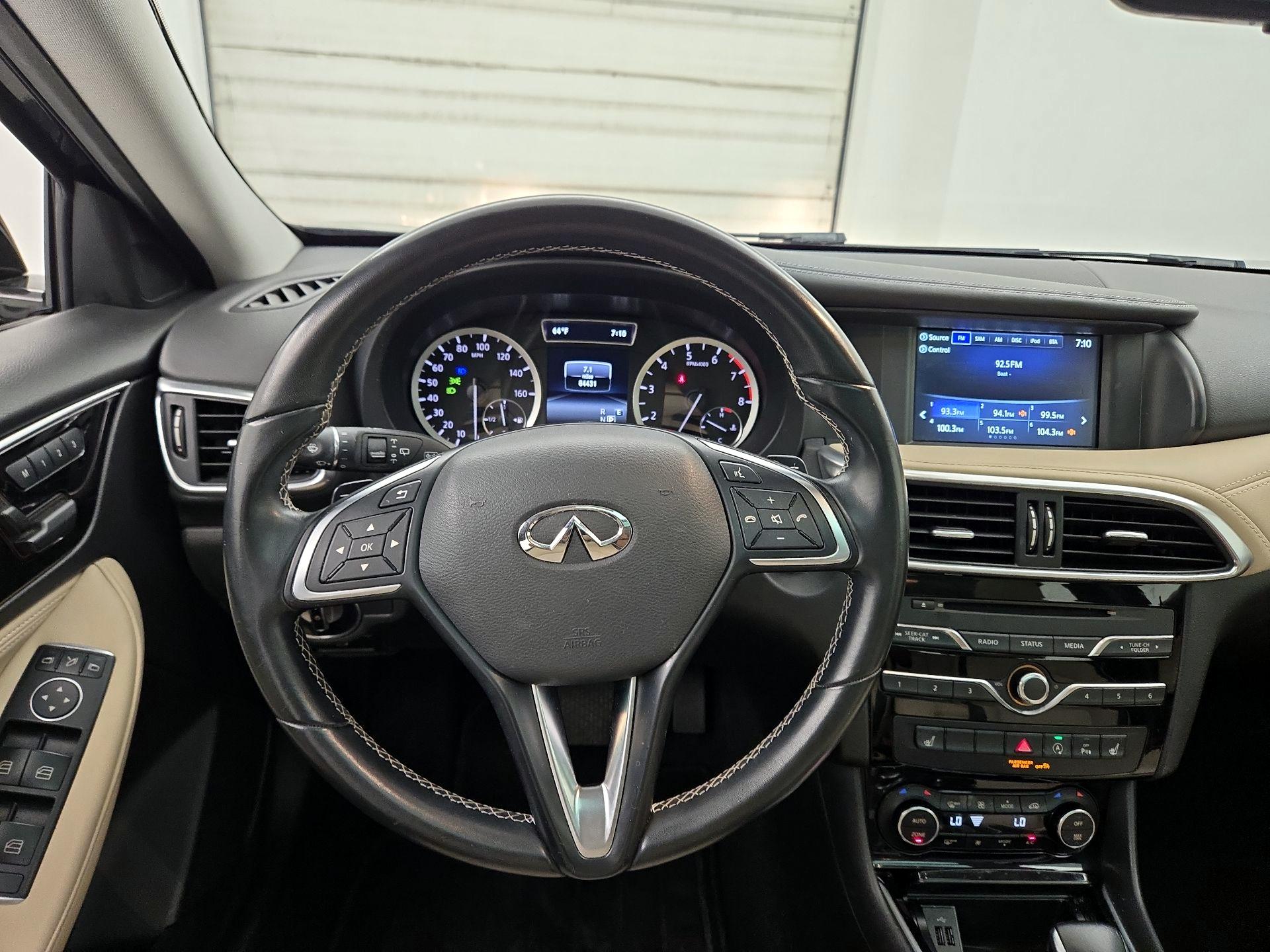 Thumbnail: 2019 INFINITI QX30 - 10