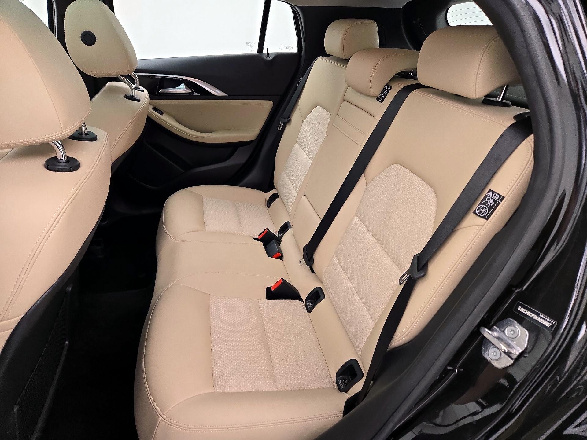 Thumbnail: 2019 INFINITI QX30 - 20