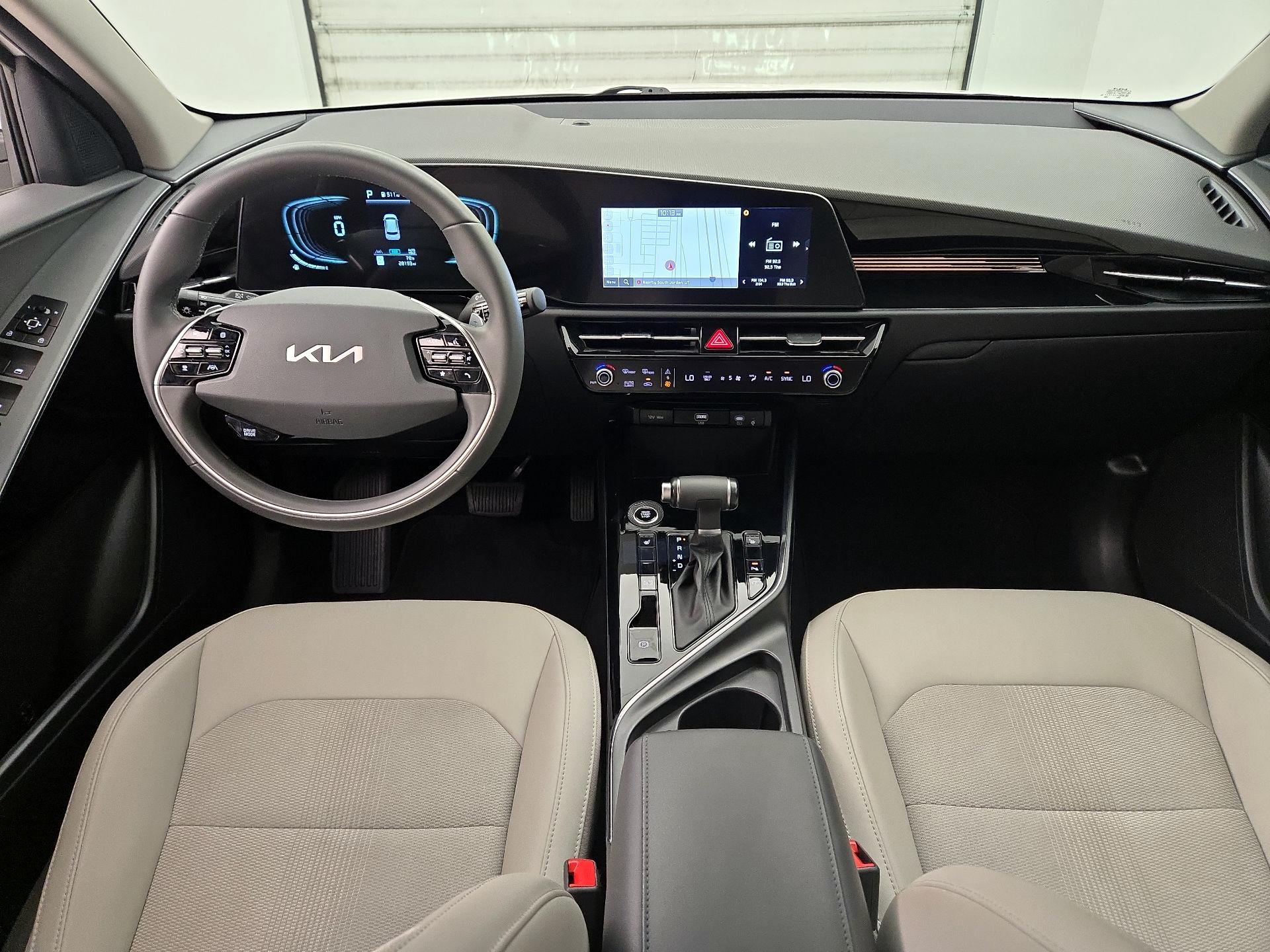 Thumbnail: 2024 Kia Niro - 9