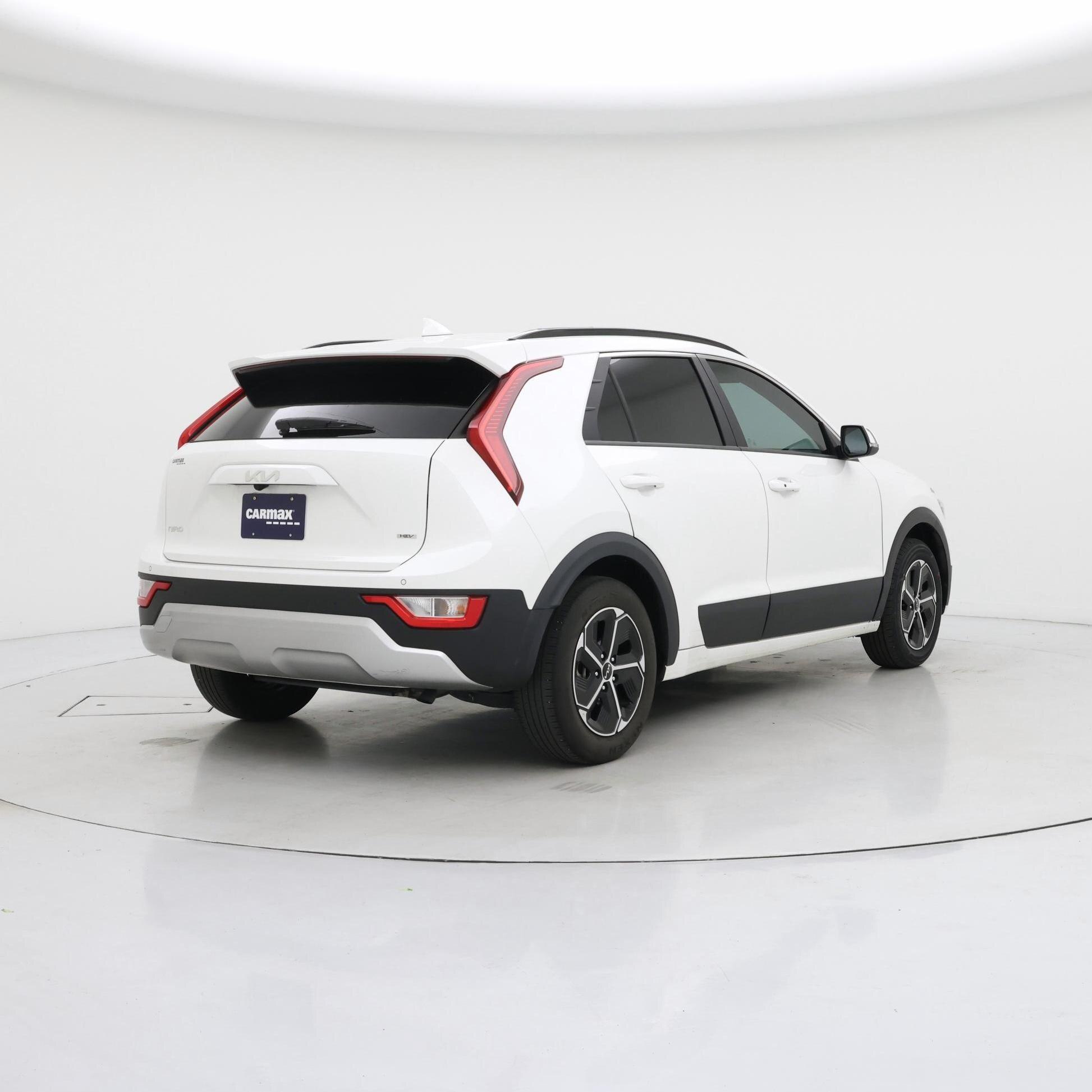 Thumbnail: 2024 Kia Niro - 8