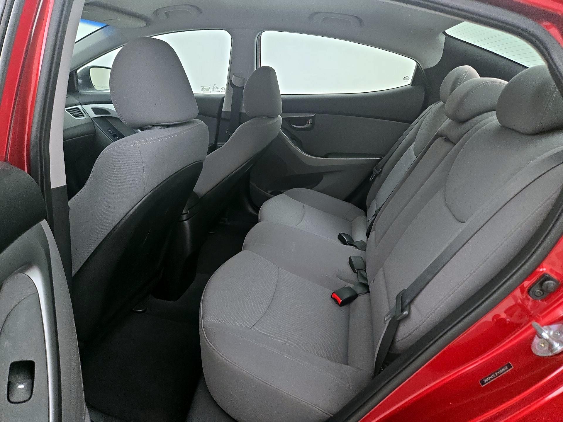 Thumbnail: 2015 Hyundai Elantra - 19