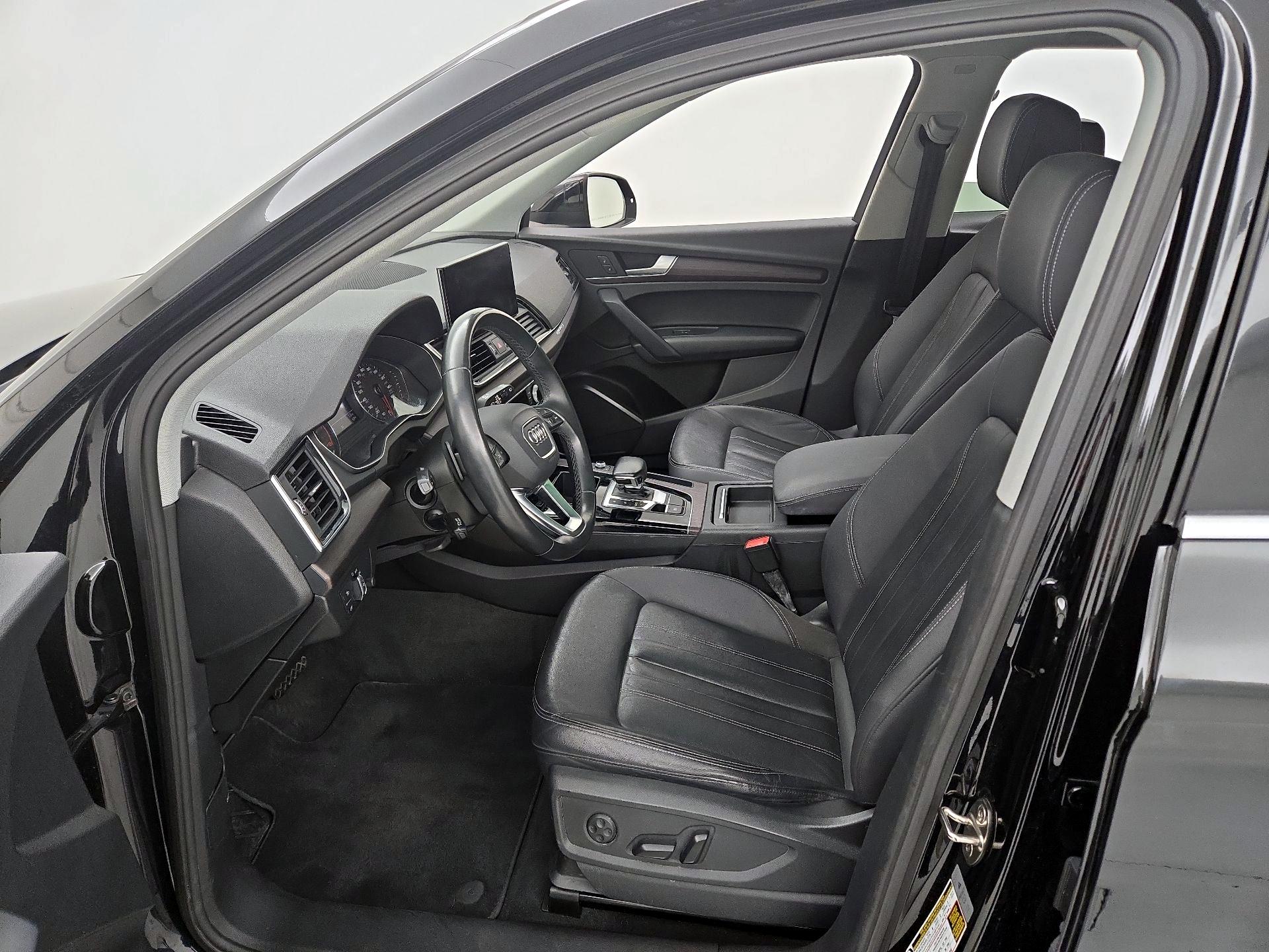 Thumbnail: 2021 Audi Q5 - 11