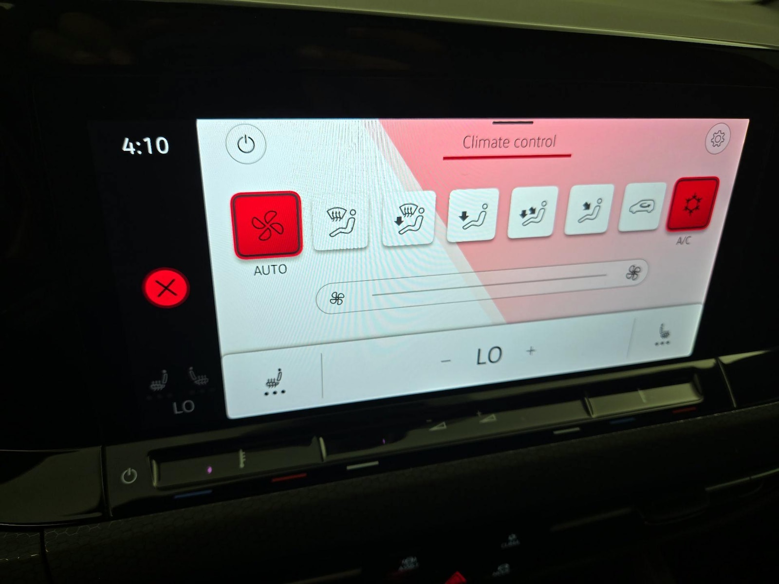 2022 Volkswagen Golf GTI SE - Photo 18