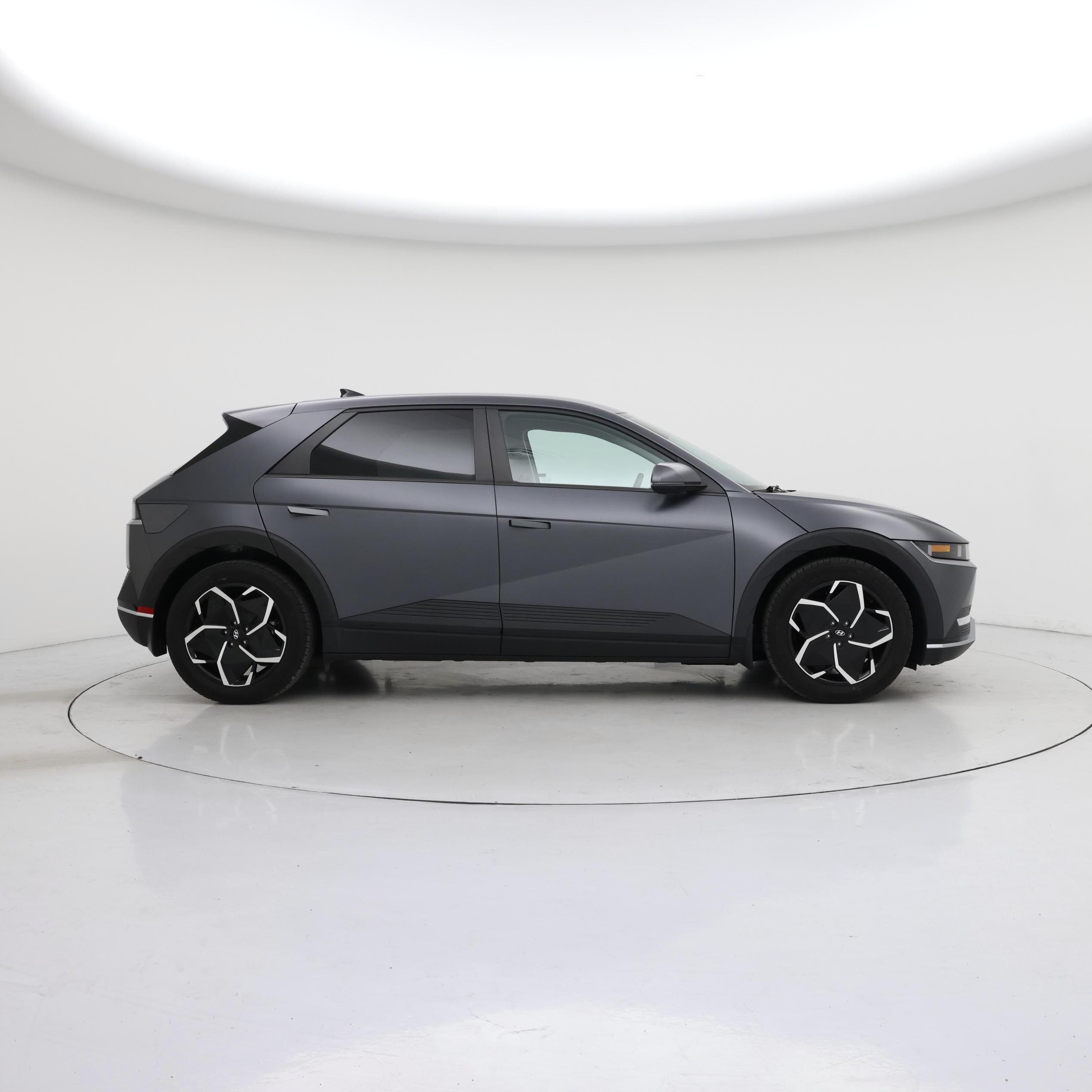 Thumbnail: 2023 Hyundai Ioniq 5 - 7