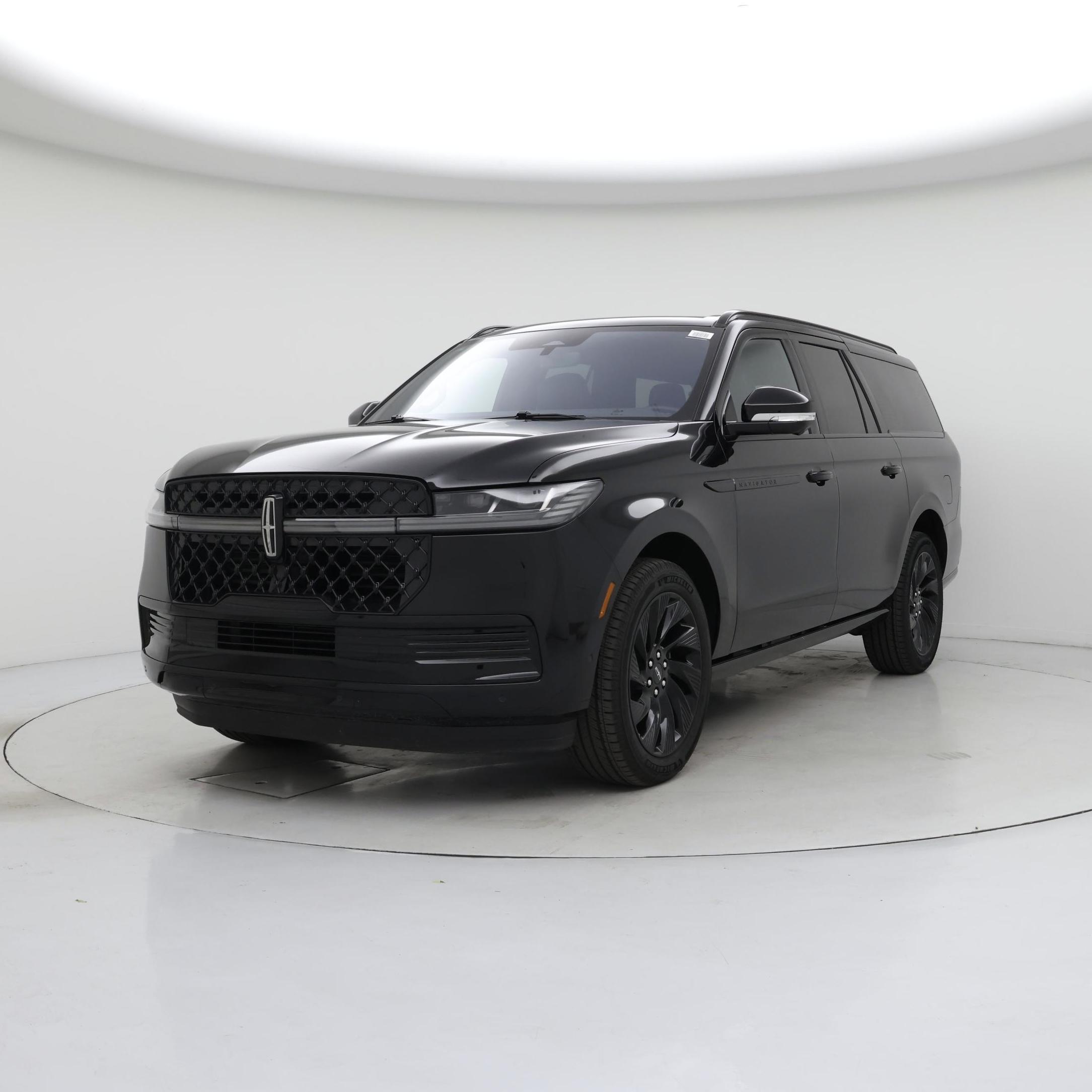 Thumbnail: 2025 Lincoln Navigator L - 4
