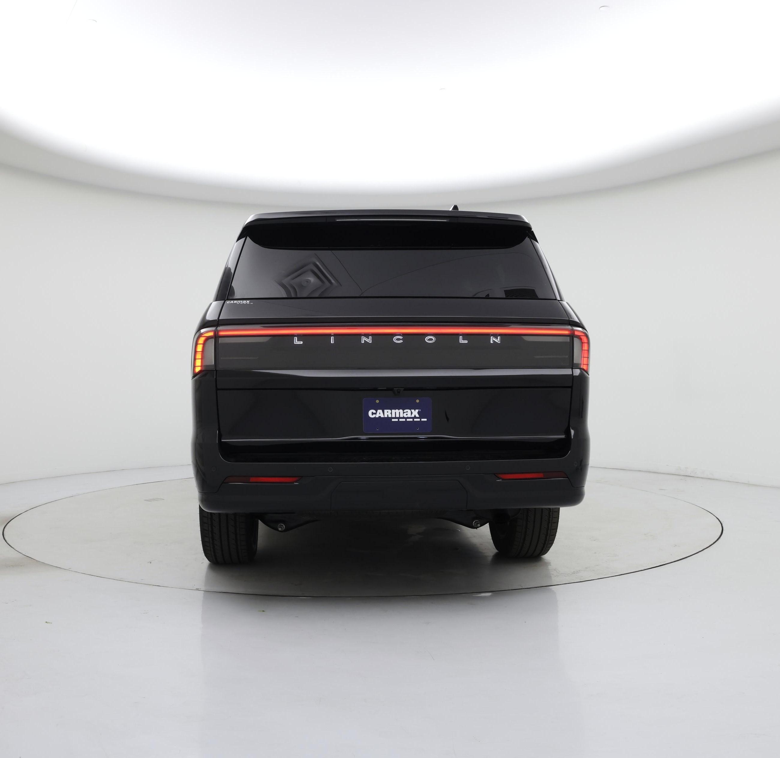 Thumbnail: 2025 Lincoln Navigator L - 6
