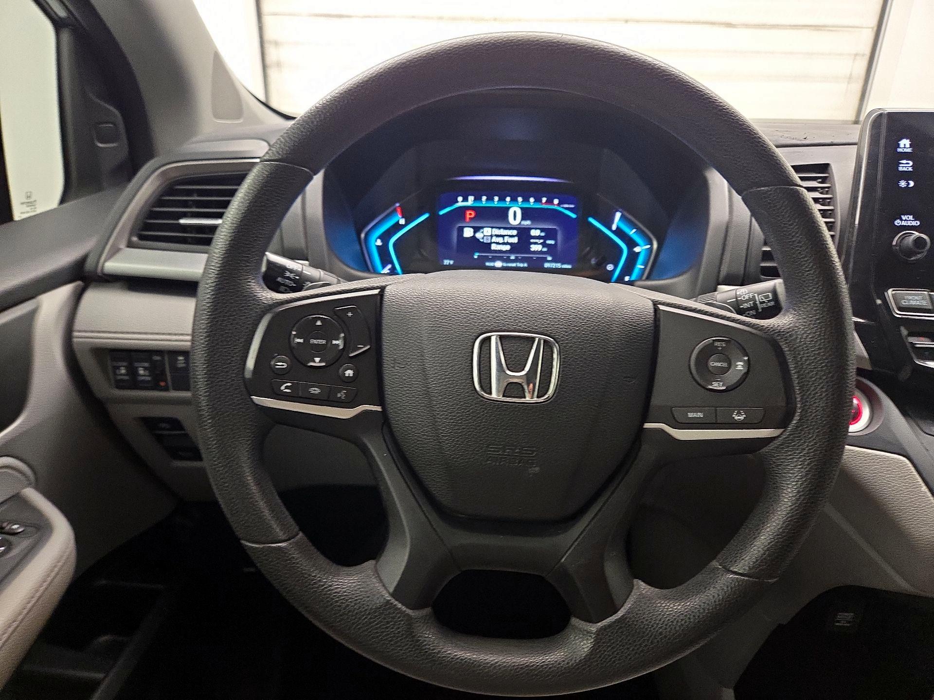 Thumbnail: 2018 Honda Odyssey - 10