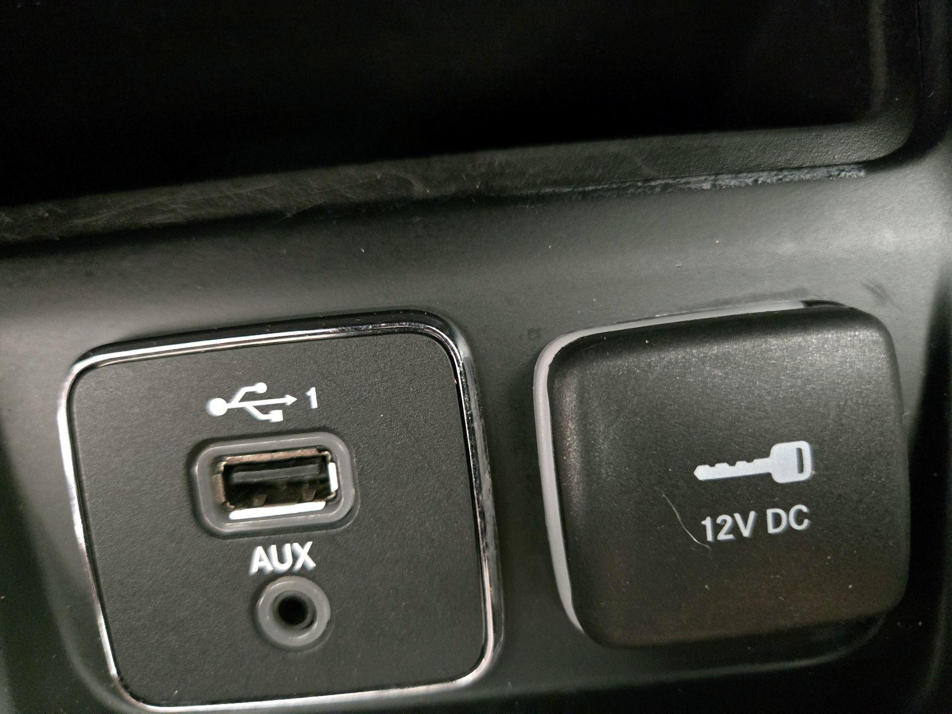 Thumbnail: 2021 Jeep Cherokee - 18