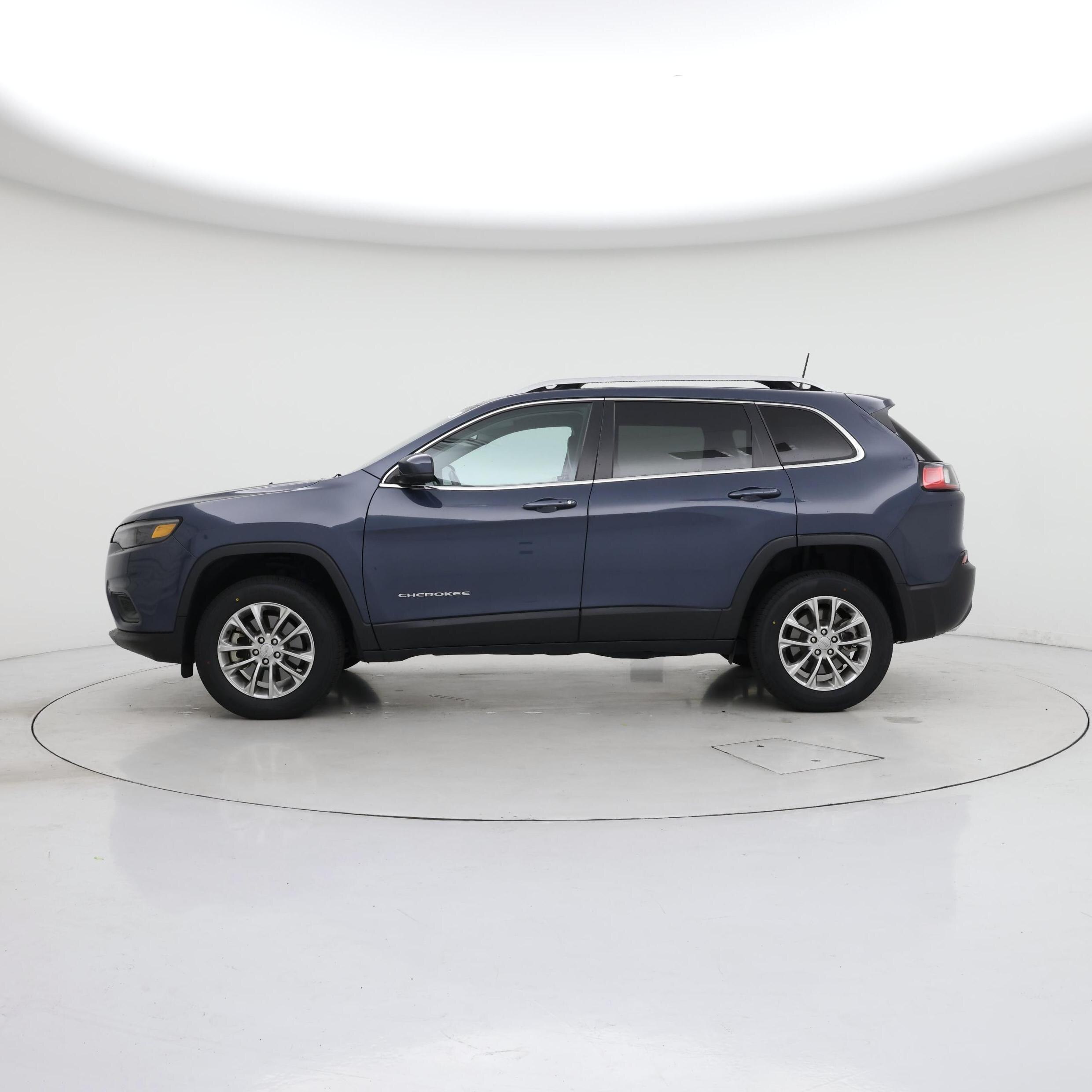 Thumbnail: 2021 Jeep Cherokee - 3
