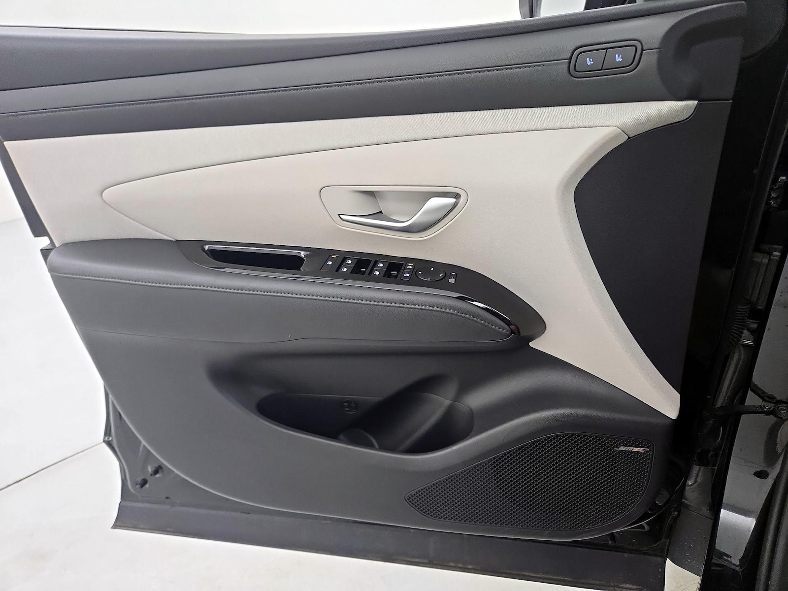 2025 Hyundai Tucson Limited - Photo 13