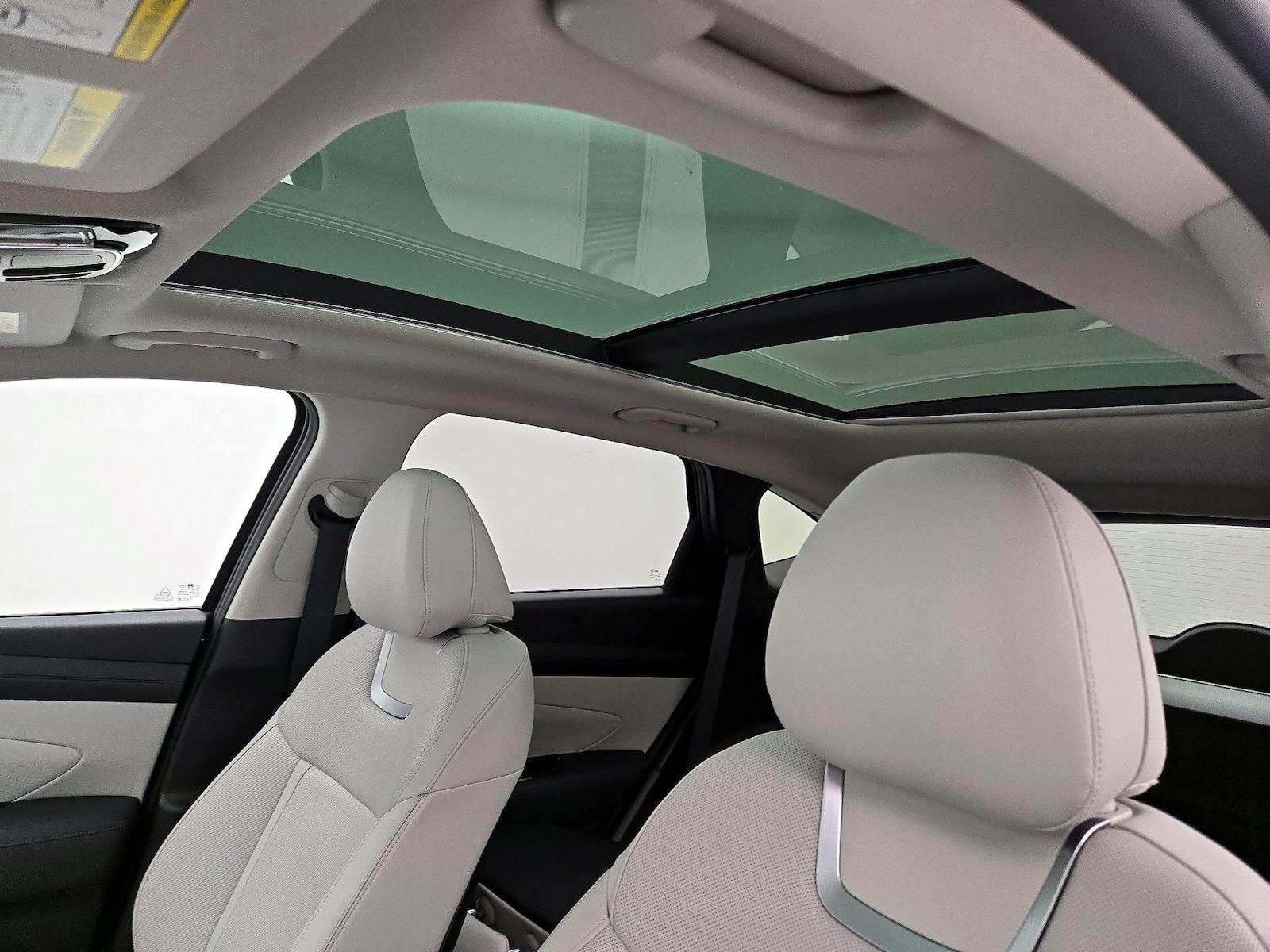 2025 Hyundai Tucson Limited - Photo 21