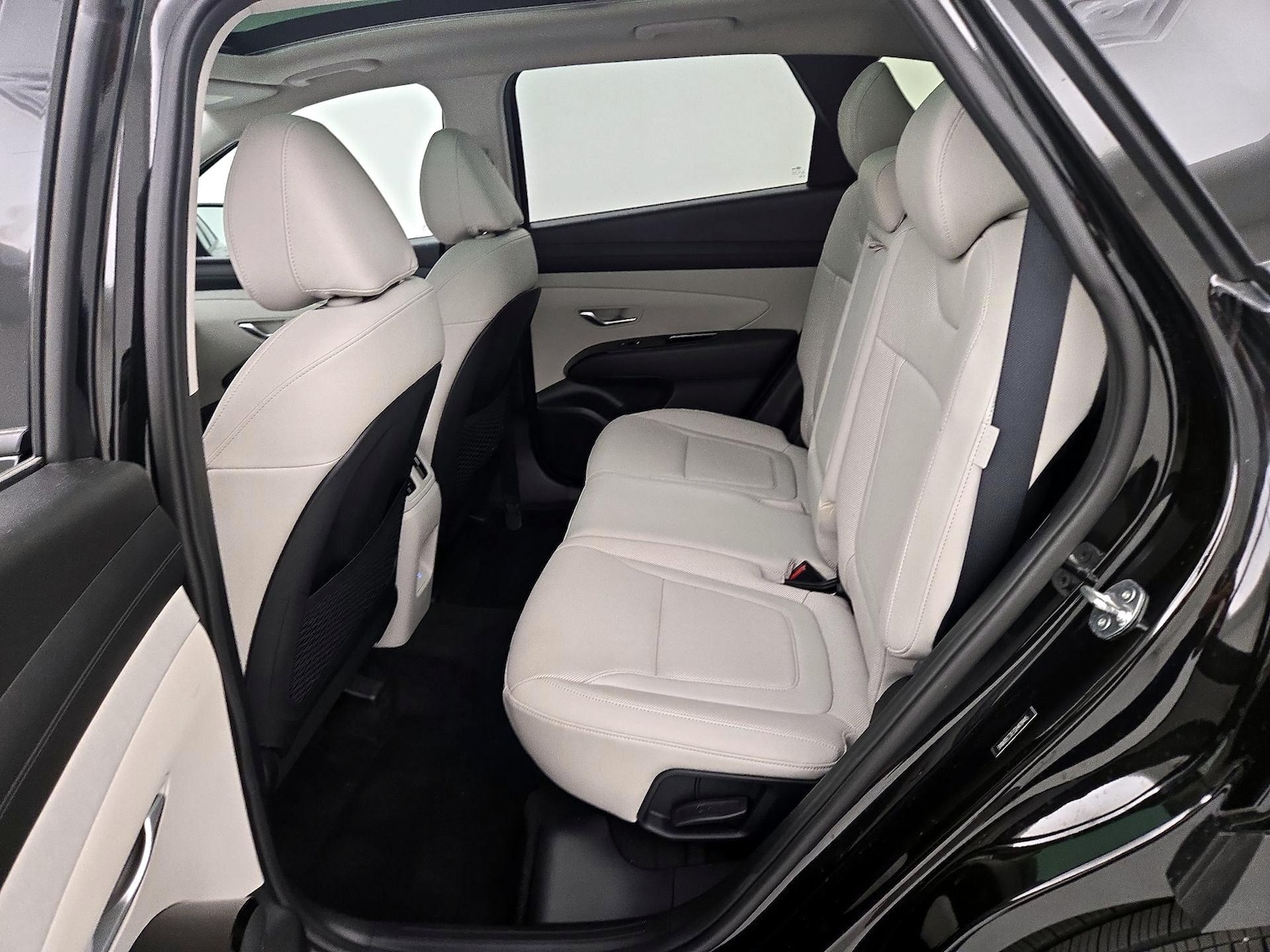2025 Hyundai Tucson Limited - Photo 22
