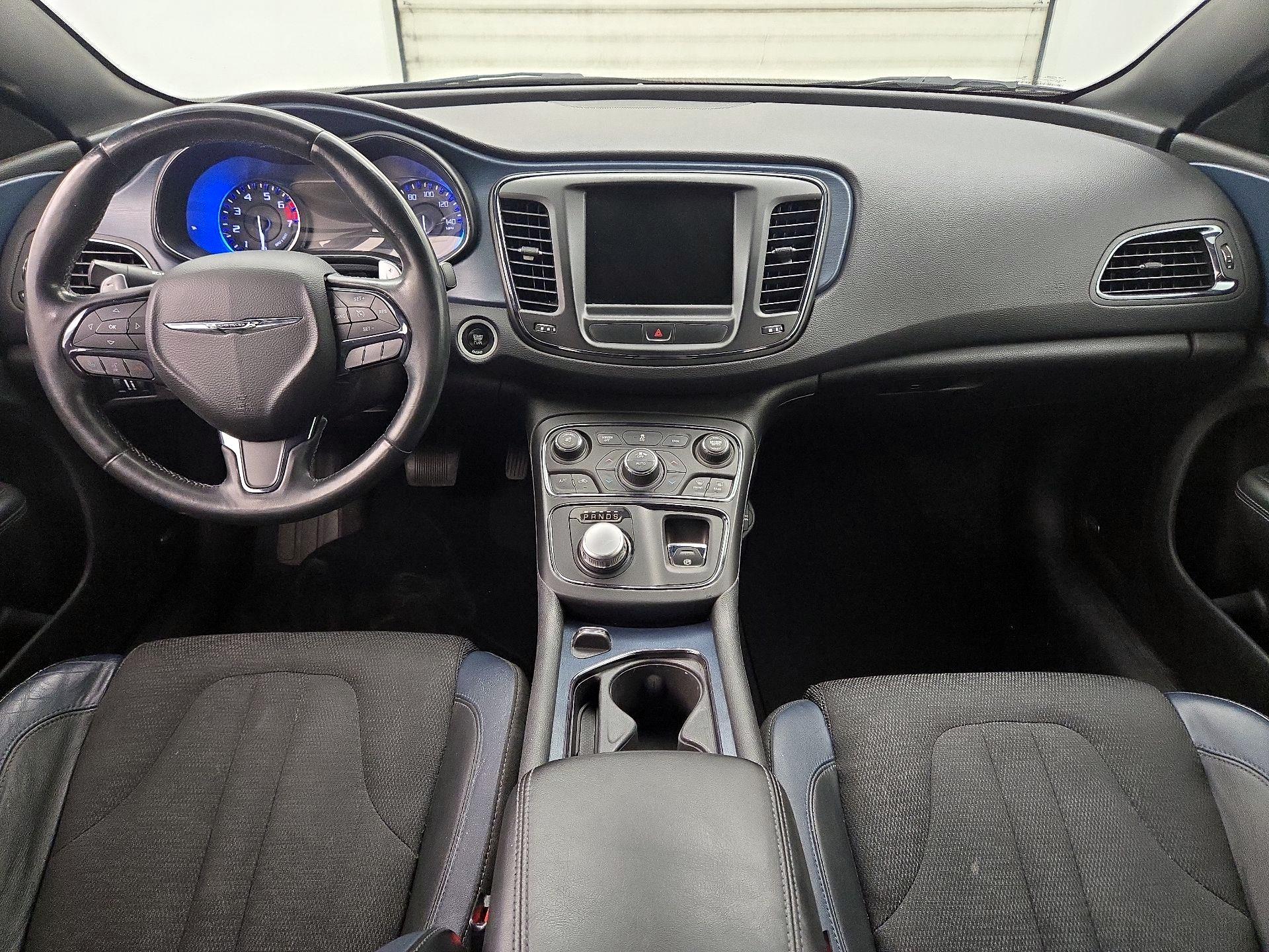 Thumbnail: 2015 Chrysler 200 - 9