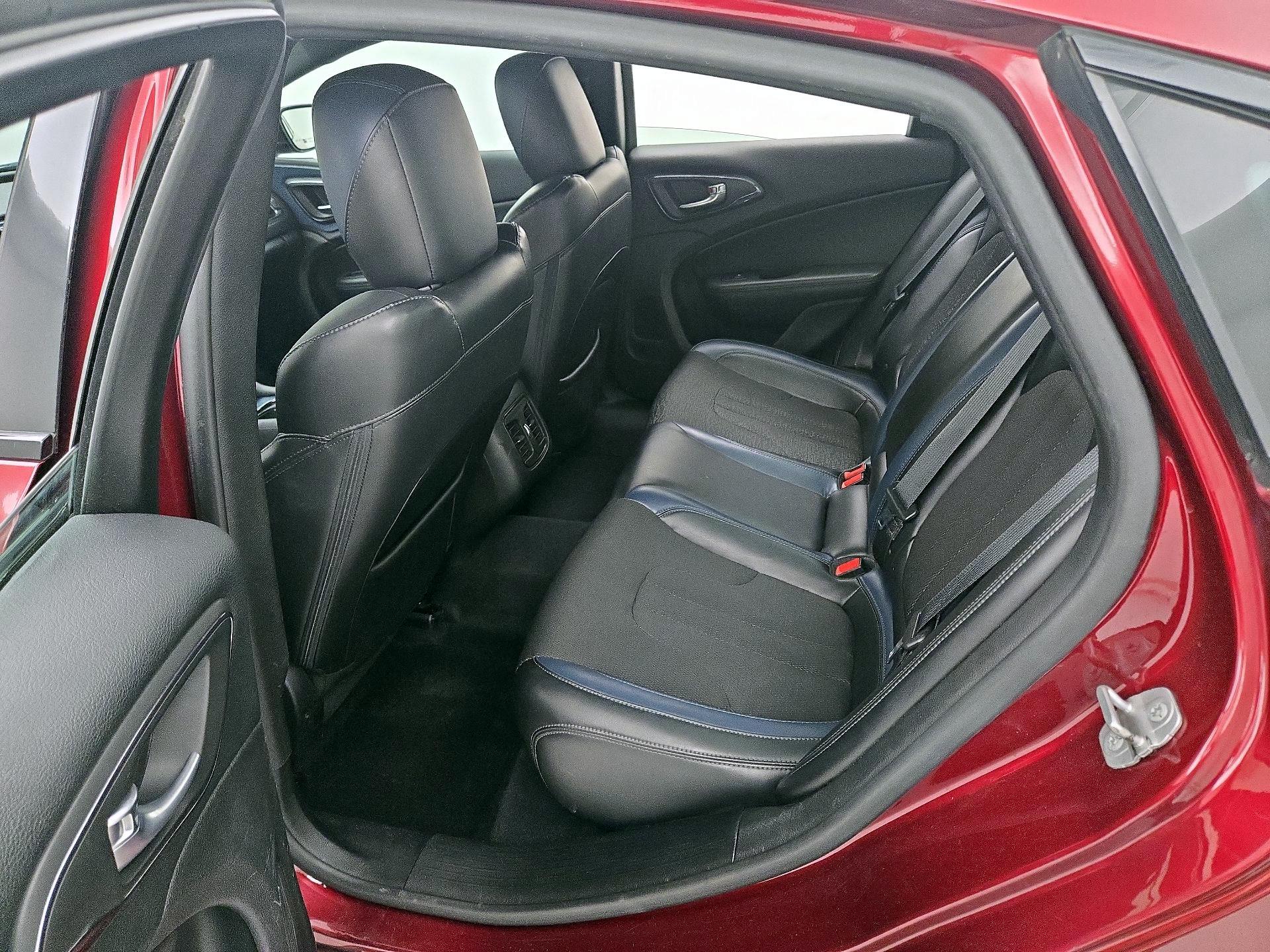 Thumbnail: 2015 Chrysler 200 - 20