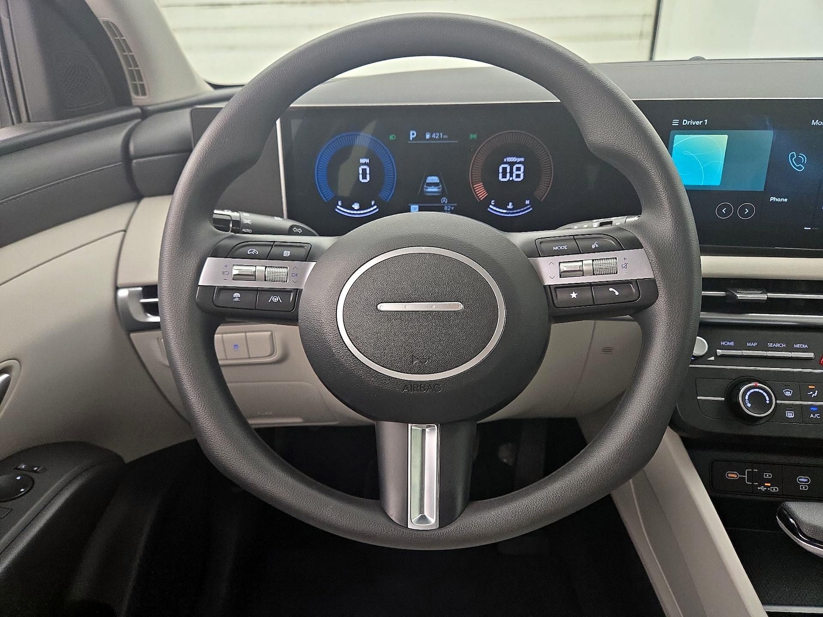 2025 Hyundai Tucson SE - Photo 11