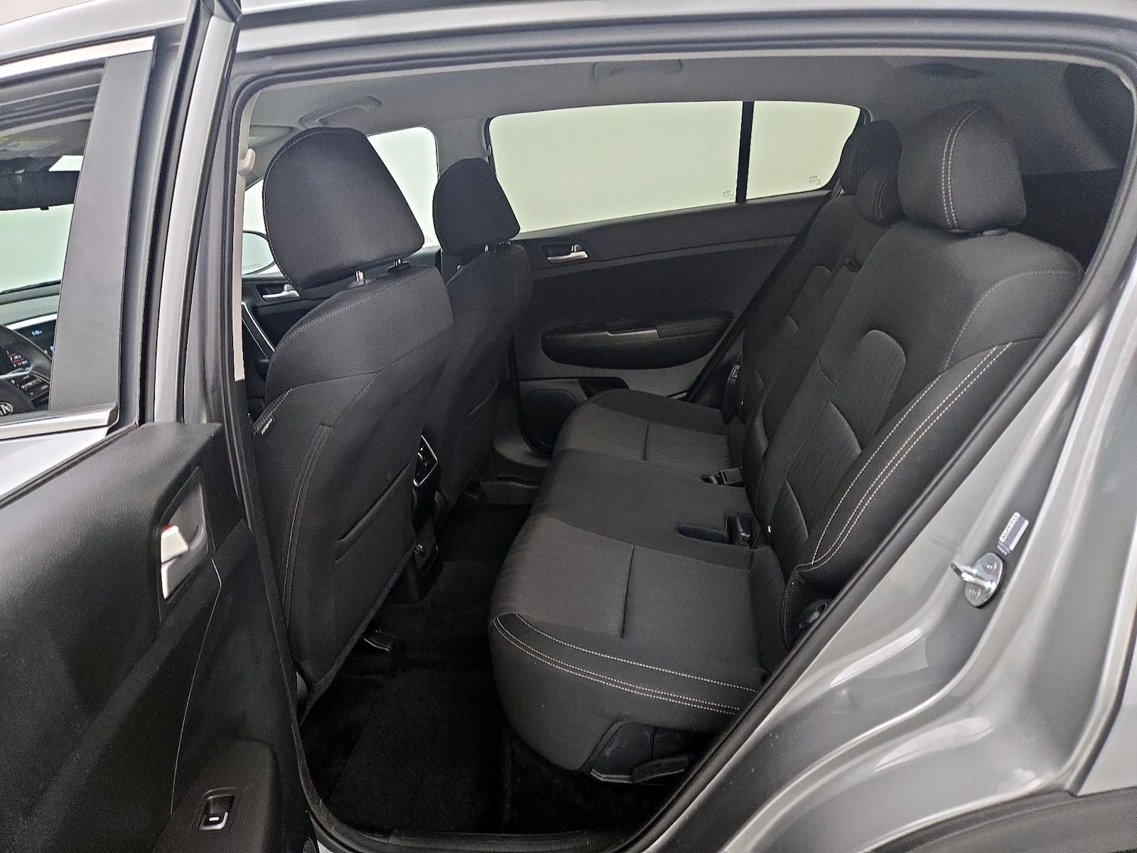 2022 Kia Sportage LX - Photo 20
