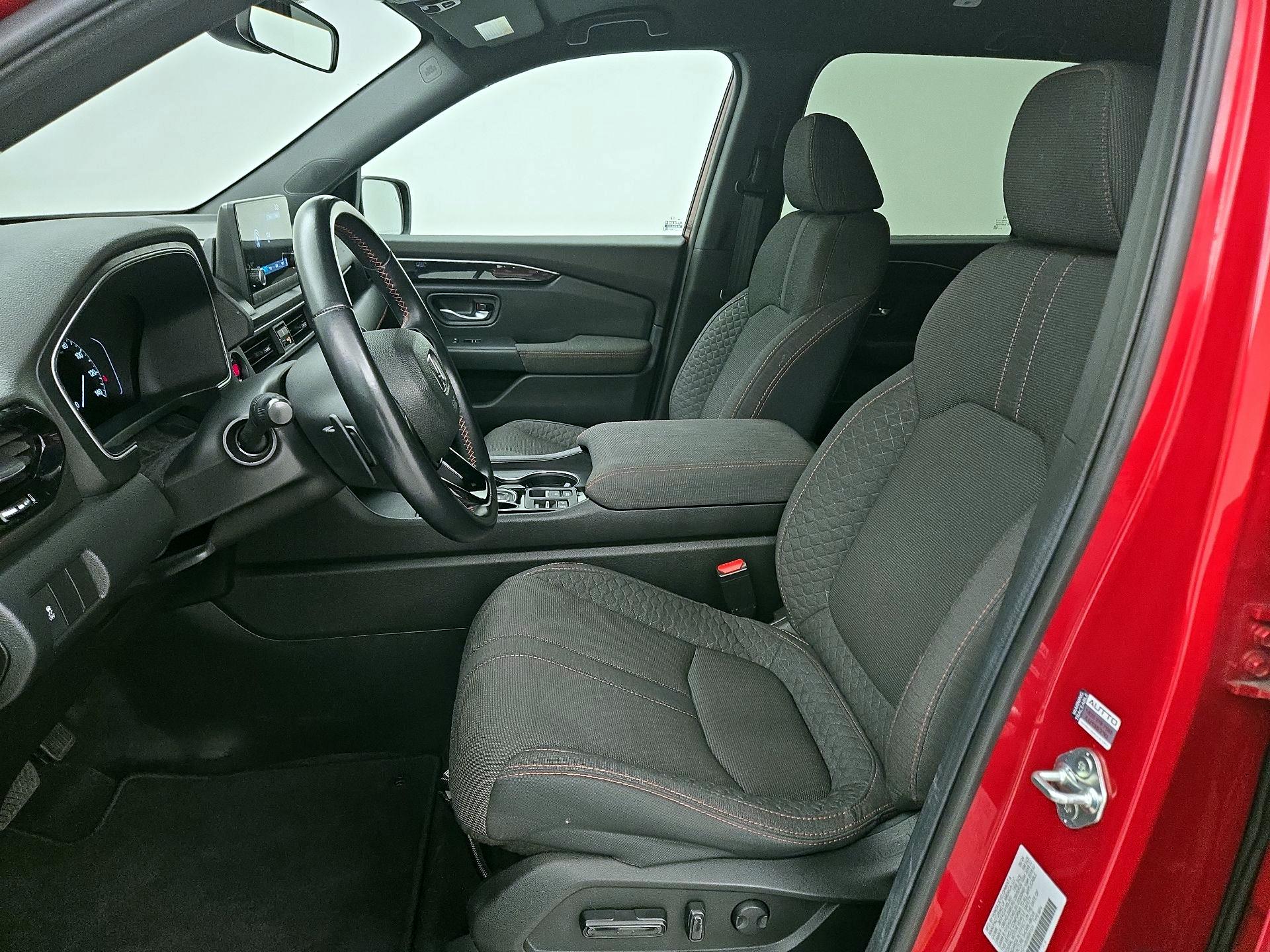 Thumbnail: 2025 Honda Pilot - 11