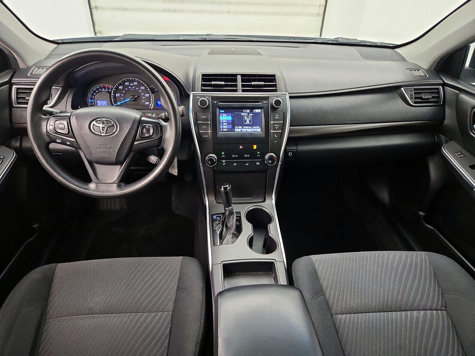 Thumbnail: 2015 Toyota Camry - 9