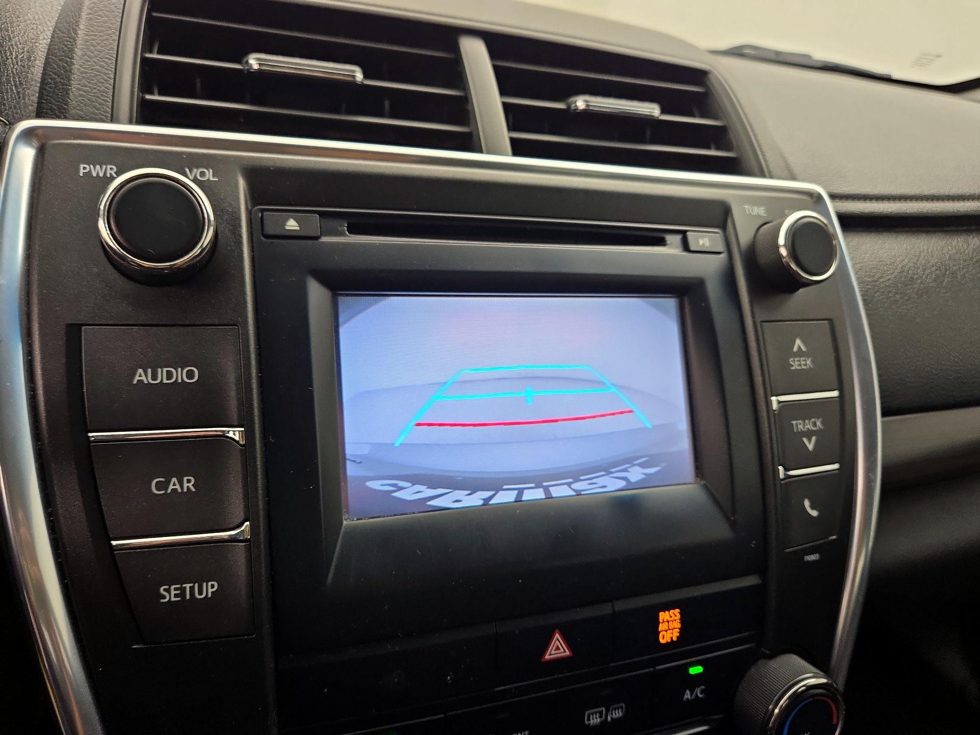 Thumbnail: 2015 Toyota Camry - 14