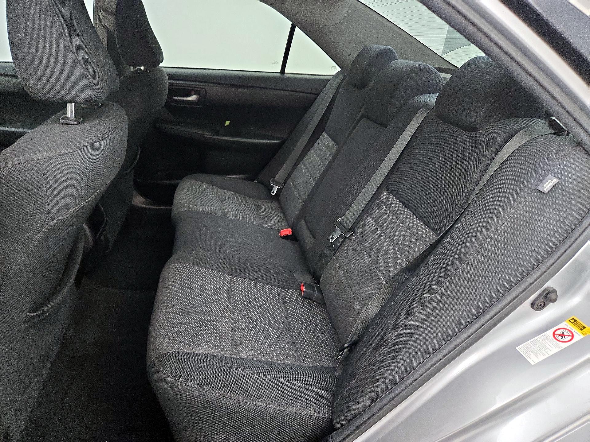 Thumbnail: 2015 Toyota Camry - 19
