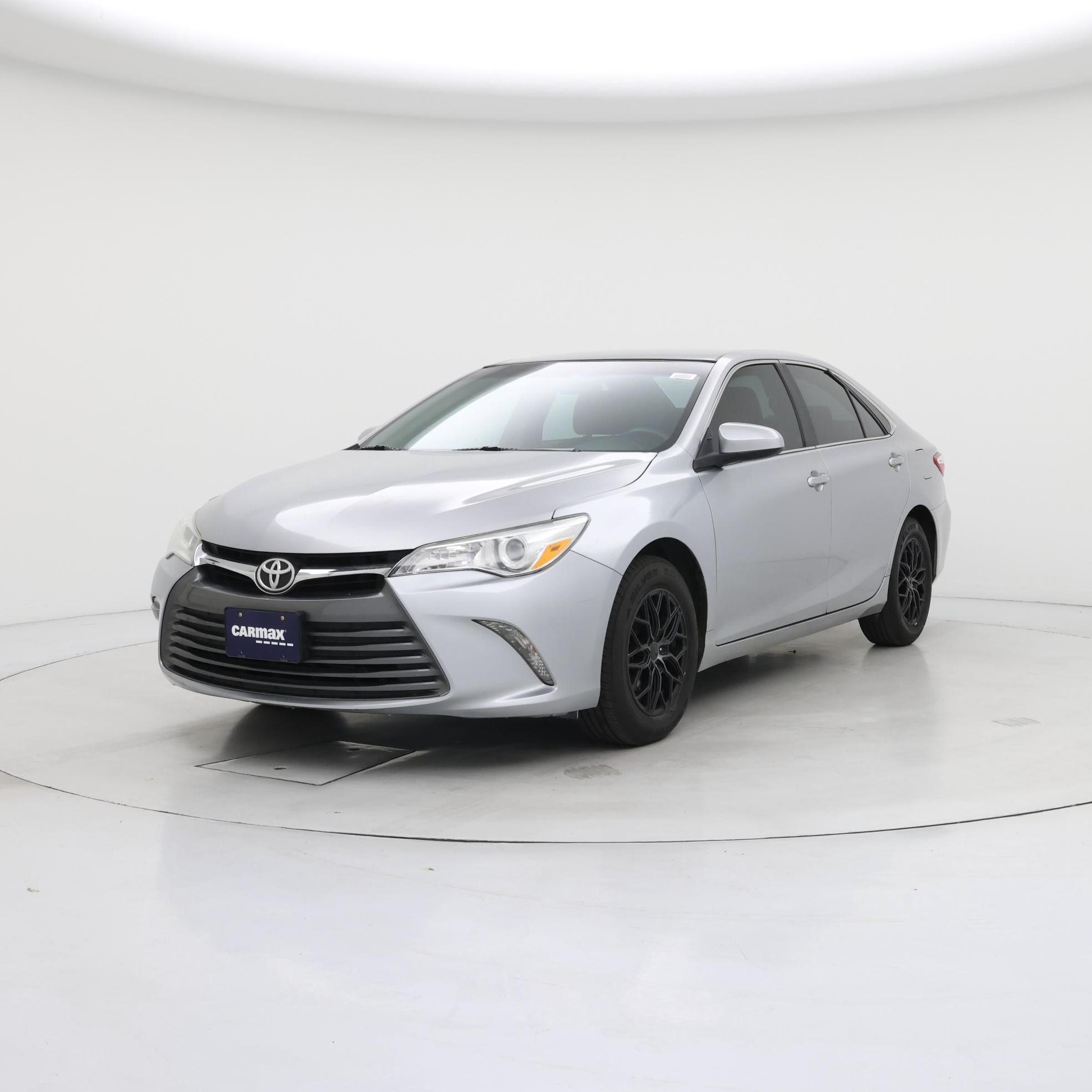 Thumbnail: 2015 Toyota Camry - 4