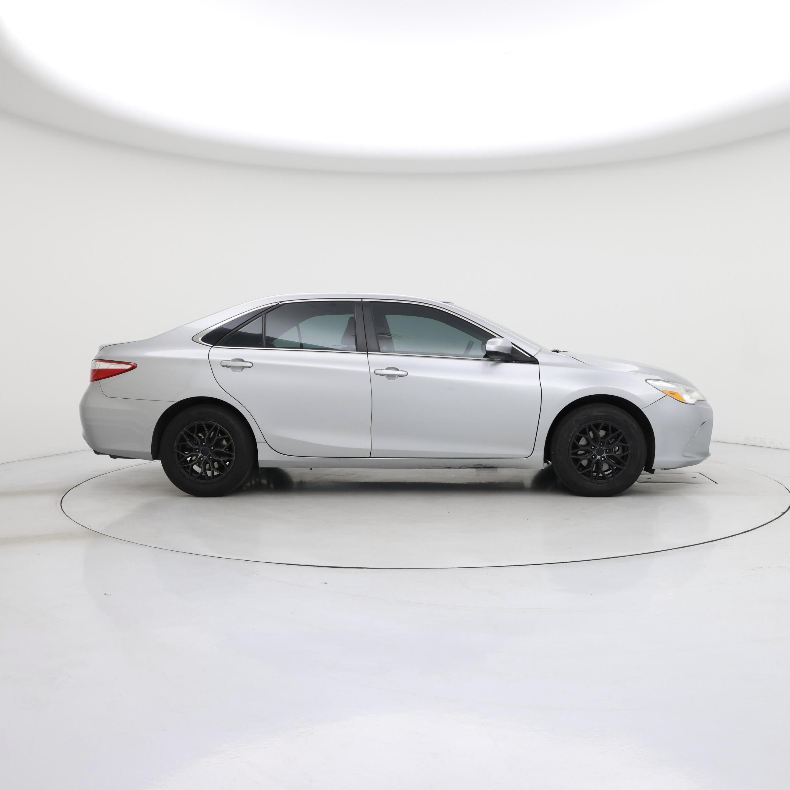 Thumbnail: 2015 Toyota Camry - 7