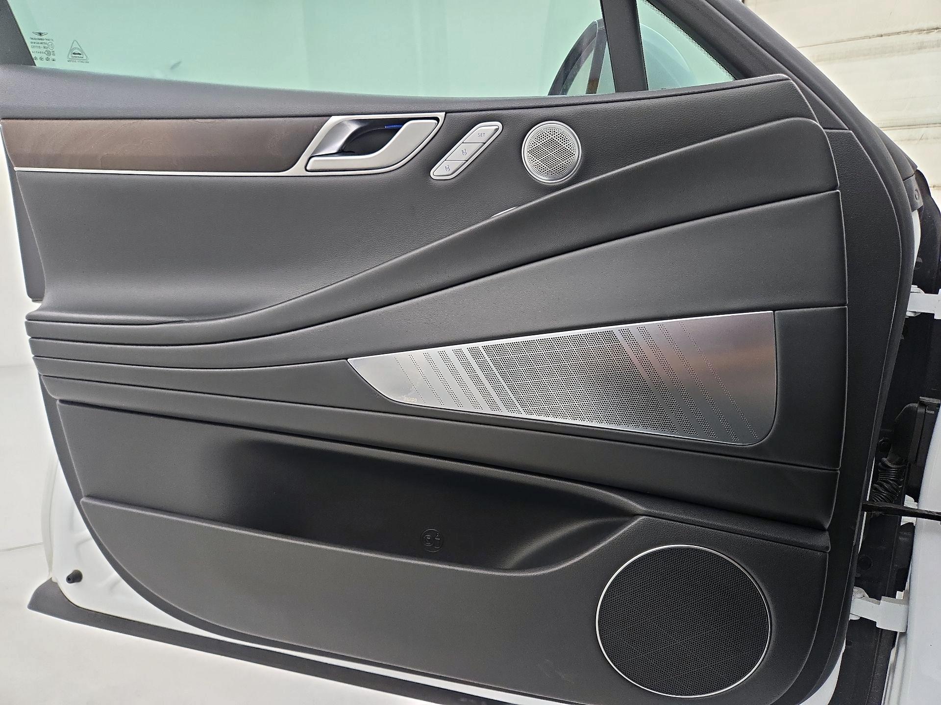 Thumbnail: 2021 Genesis G80 - 12