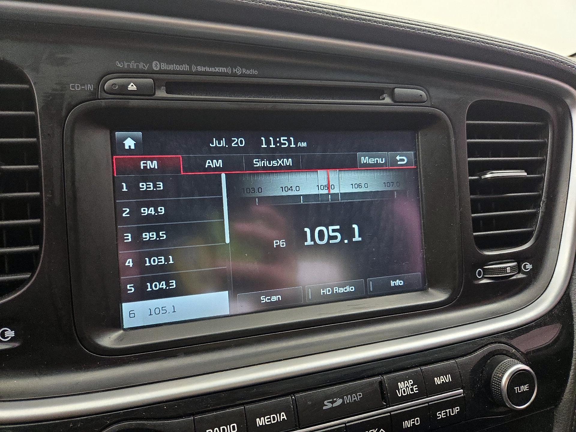 Thumbnail: 2016 Kia Optima - 16