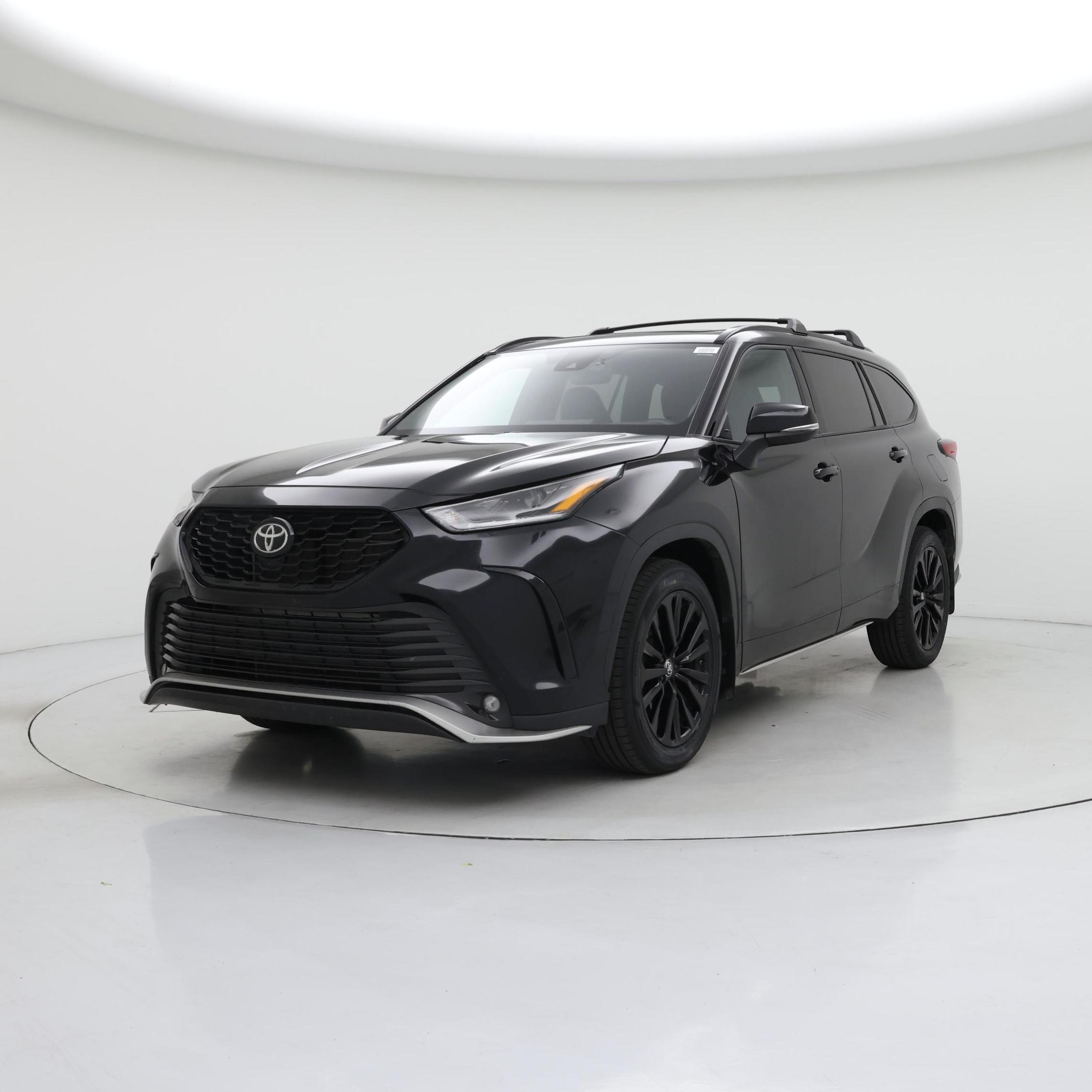 Thumbnail: 2023 Toyota Highlander - 4