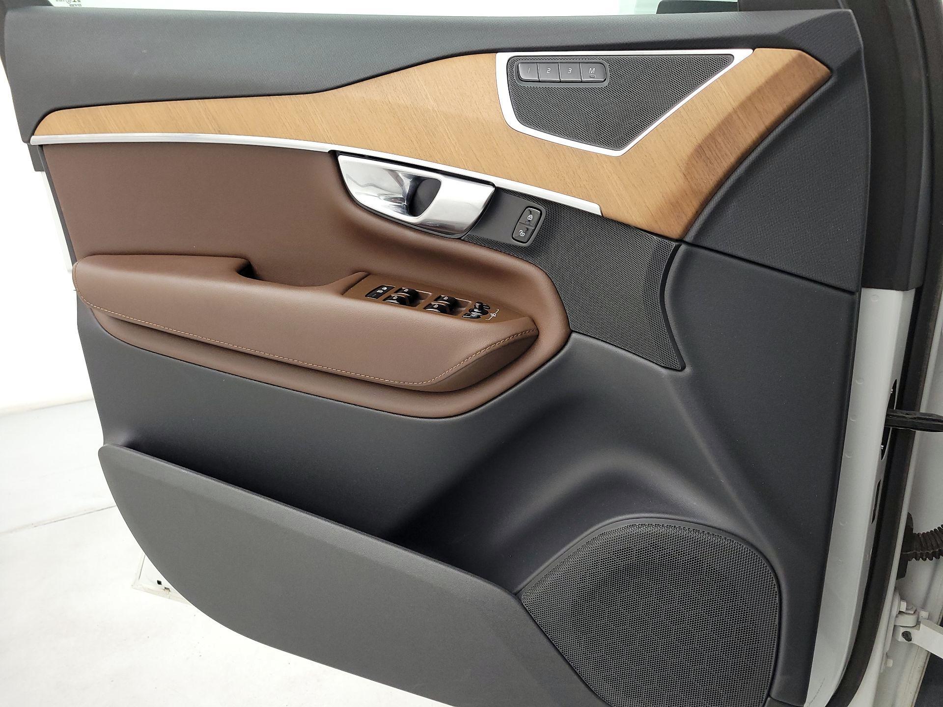 Thumbnail: 2023 Volvo XC90 - 12