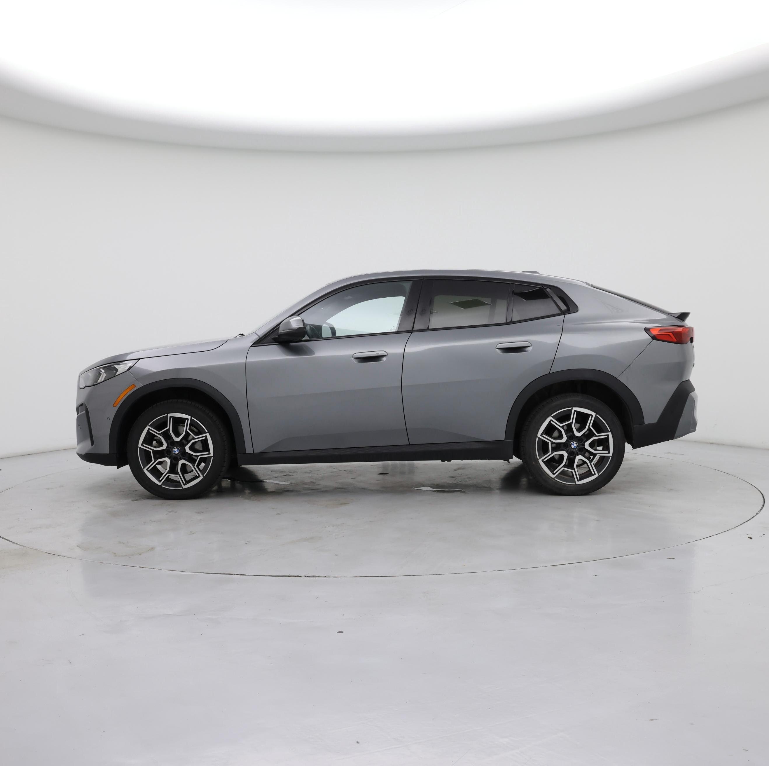 Thumbnail: 2025 BMW X2 - 3