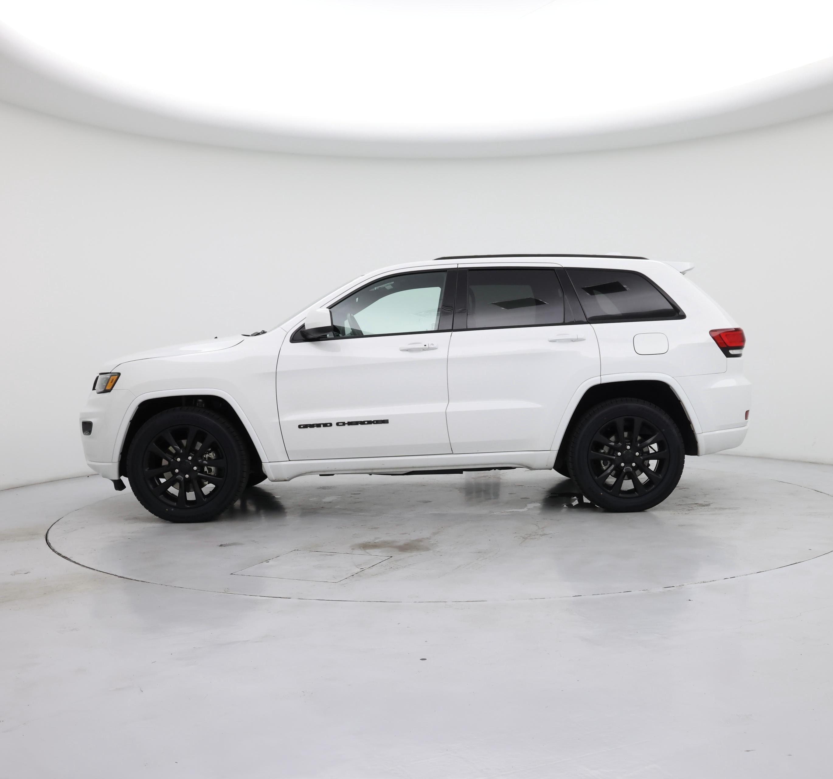 Thumbnail: 2021 Jeep Grand Cherokee - 3