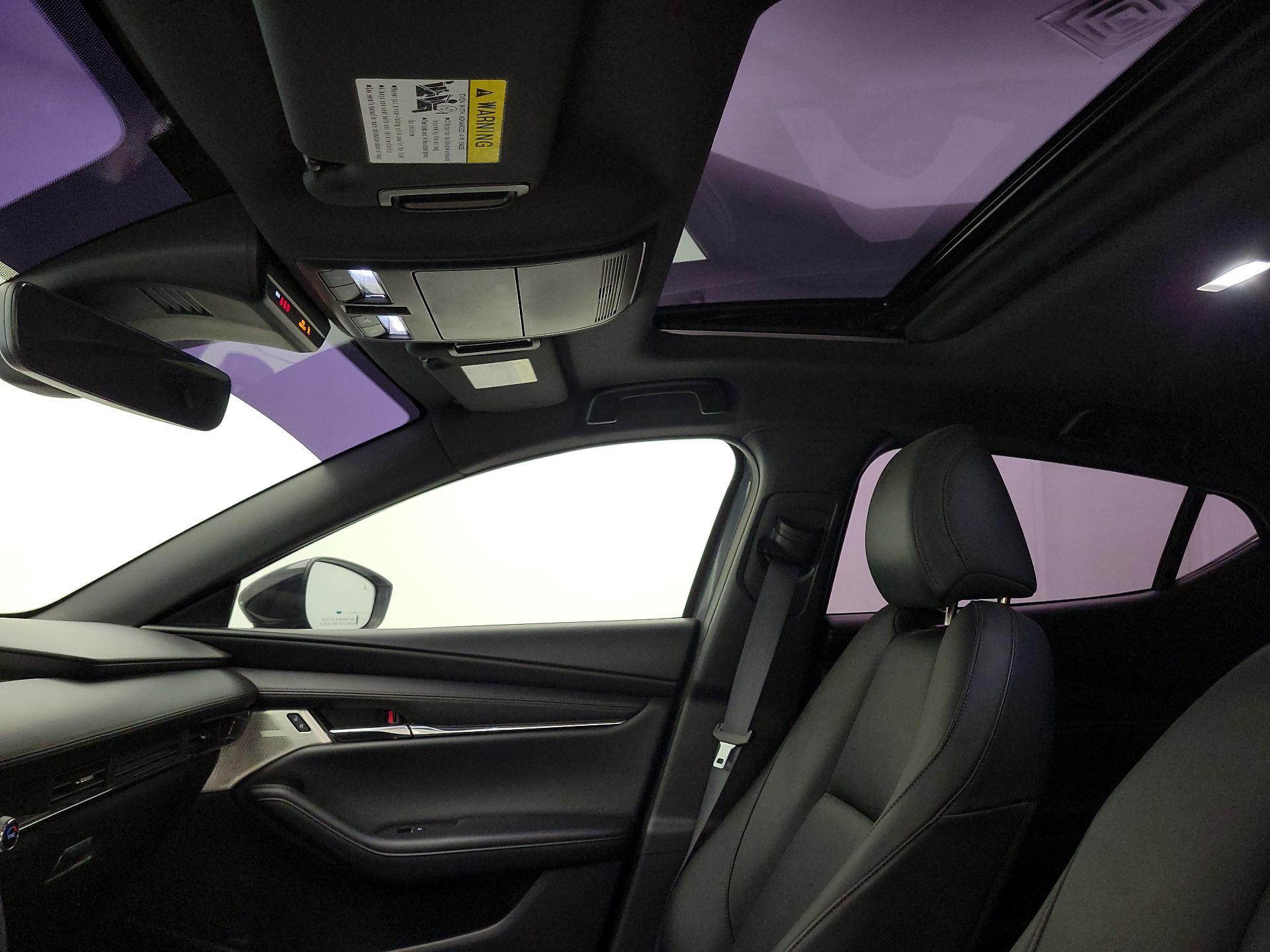 Thumbnail: 2022 Mazda Mazda3 - 19