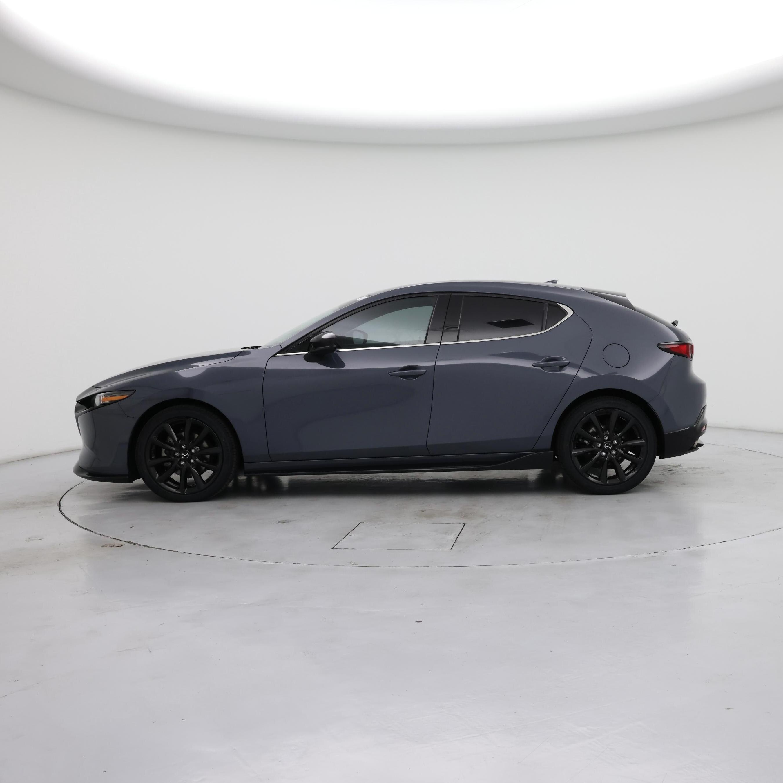 Thumbnail: 2022 Mazda Mazda3 - 3