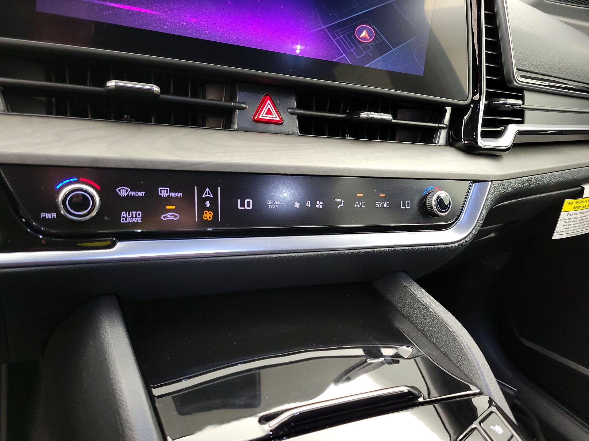 Thumbnail: 2025 Kia Sportage - 17